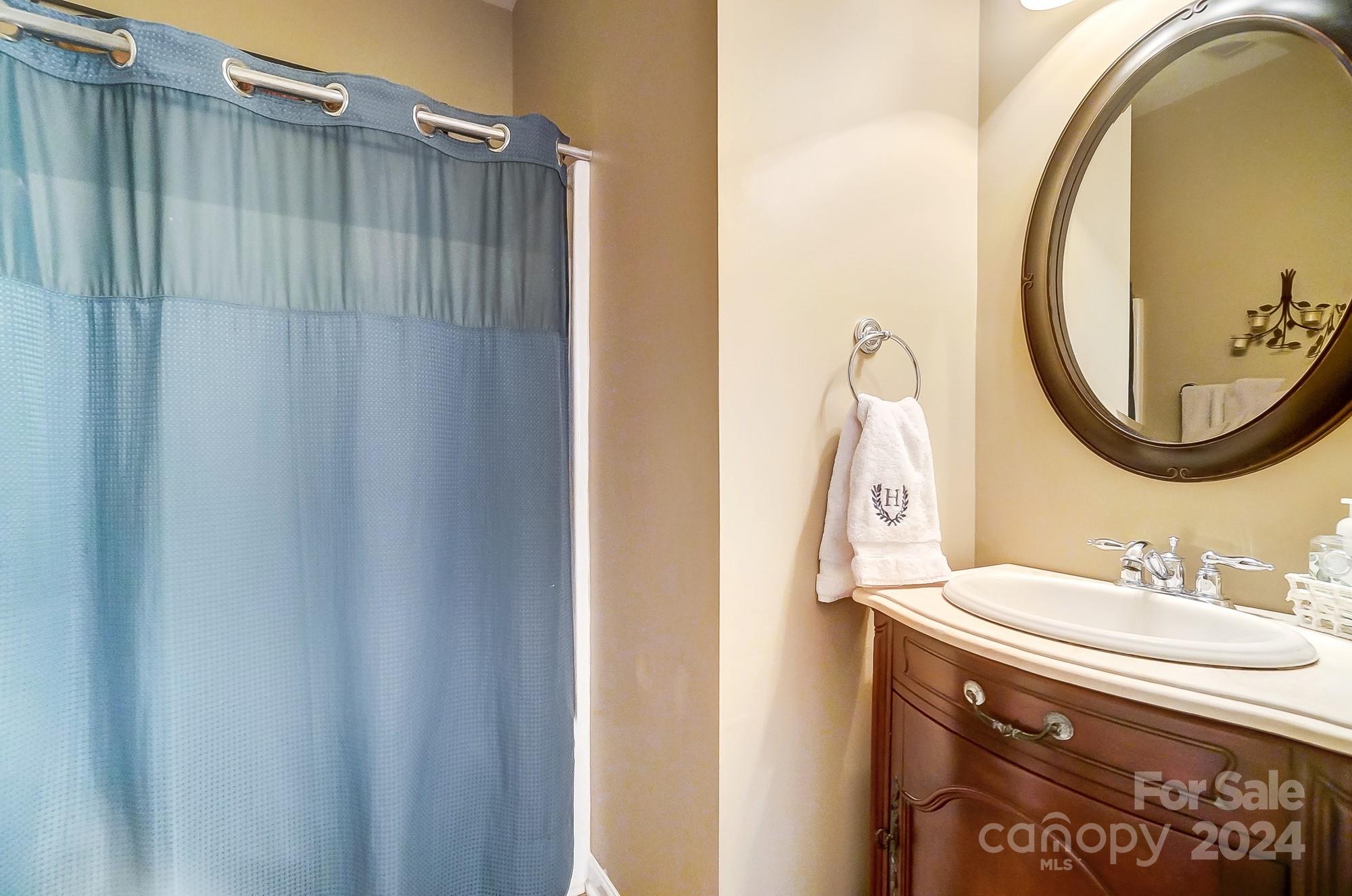 6156 Maple Leaf Avenue Property Photo 19