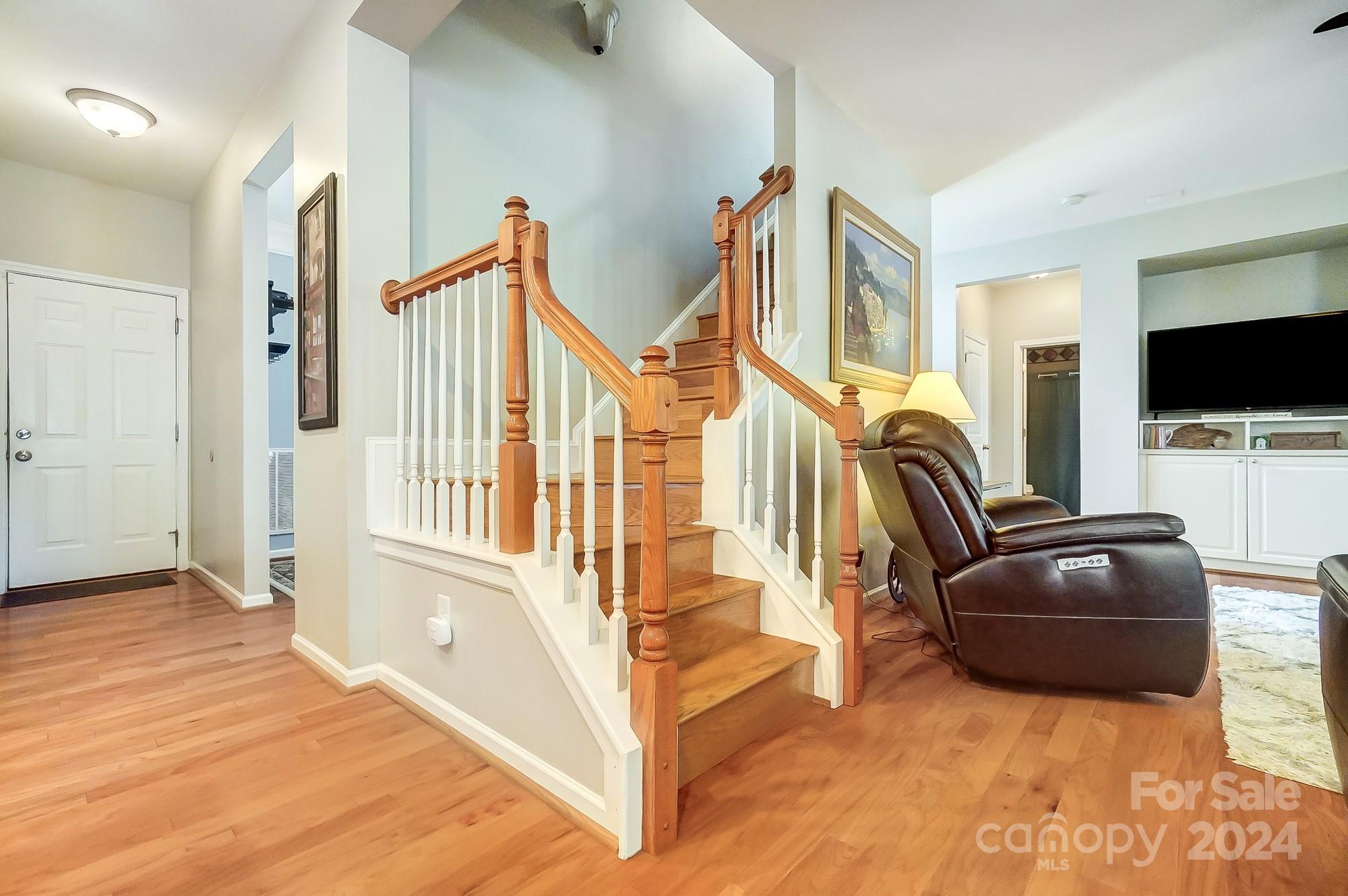6156 Maple Leaf Avenue Property Photo 23