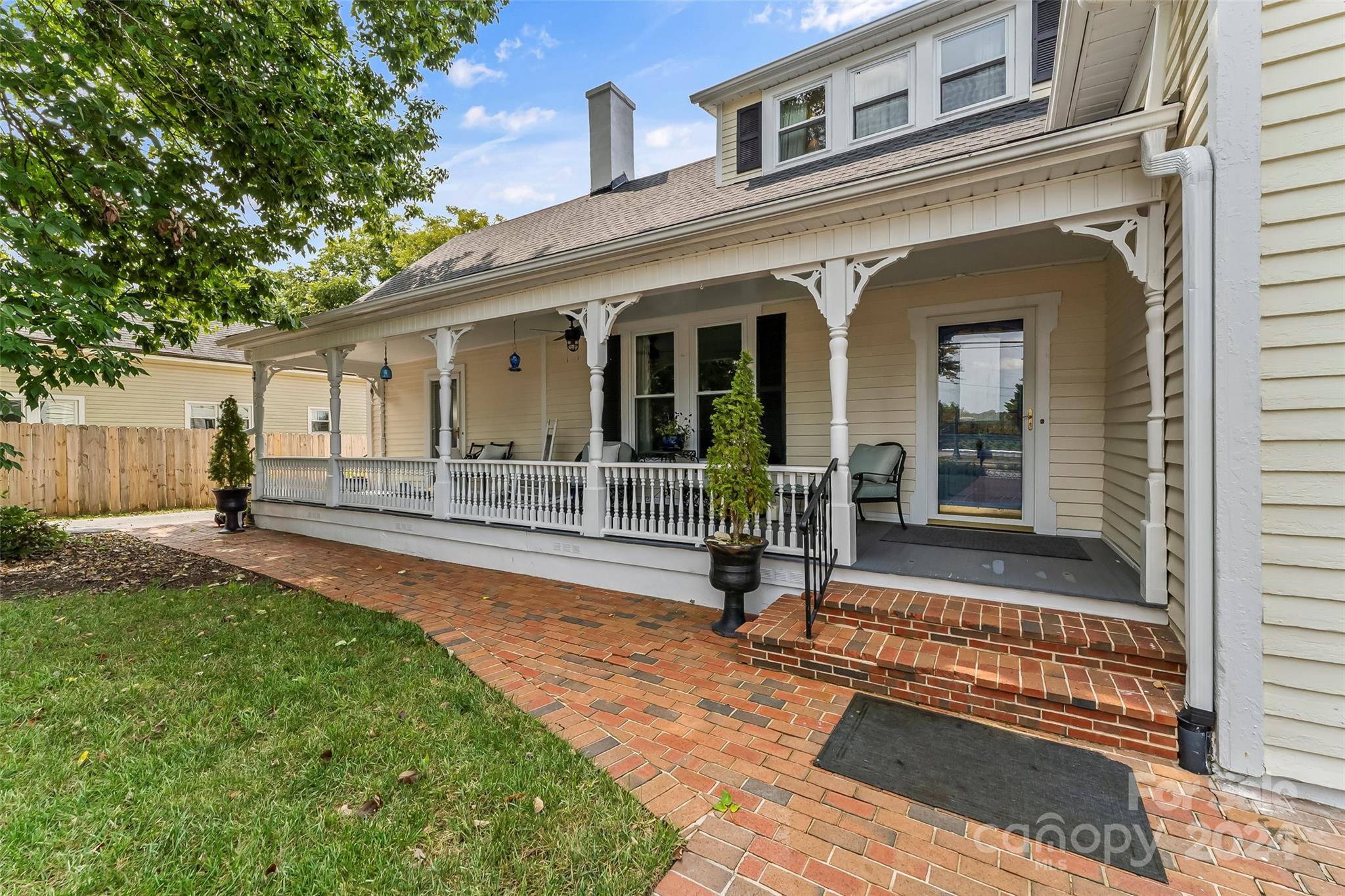 404 Avery Avenue Property Photo 46