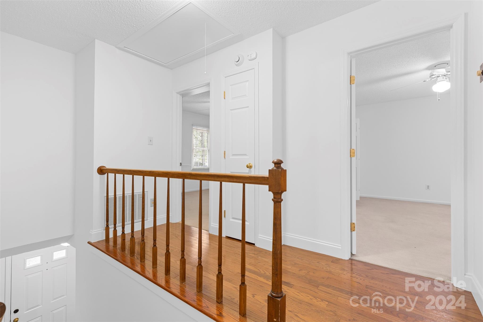 923 Somersby Lane Property Photo 11