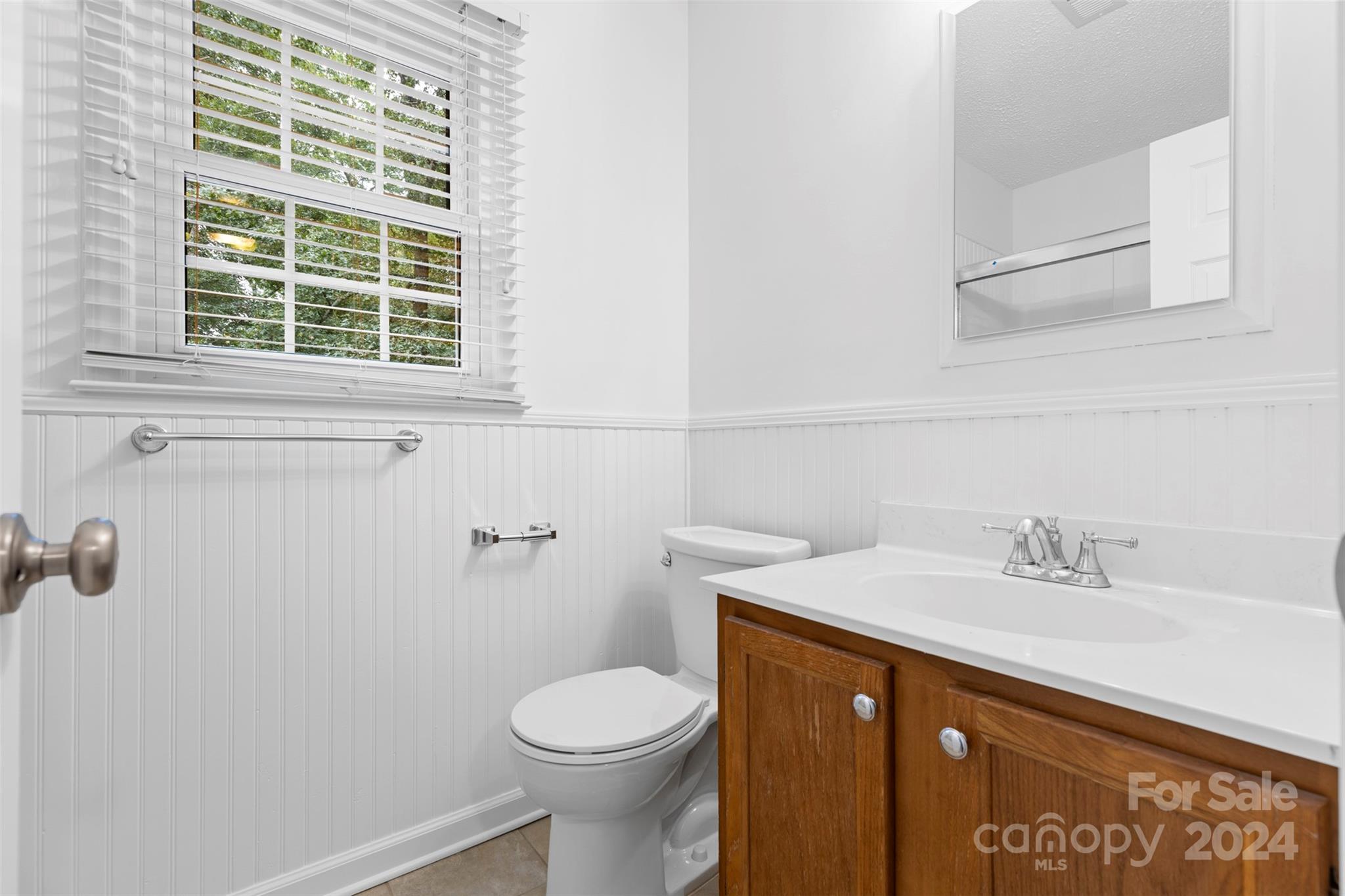 923 Somersby Lane Property Photo 16