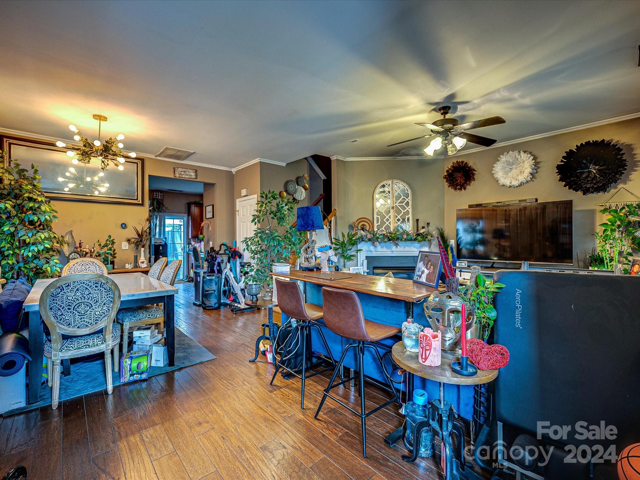 3005 Golden Dale Lane Property Photo 3