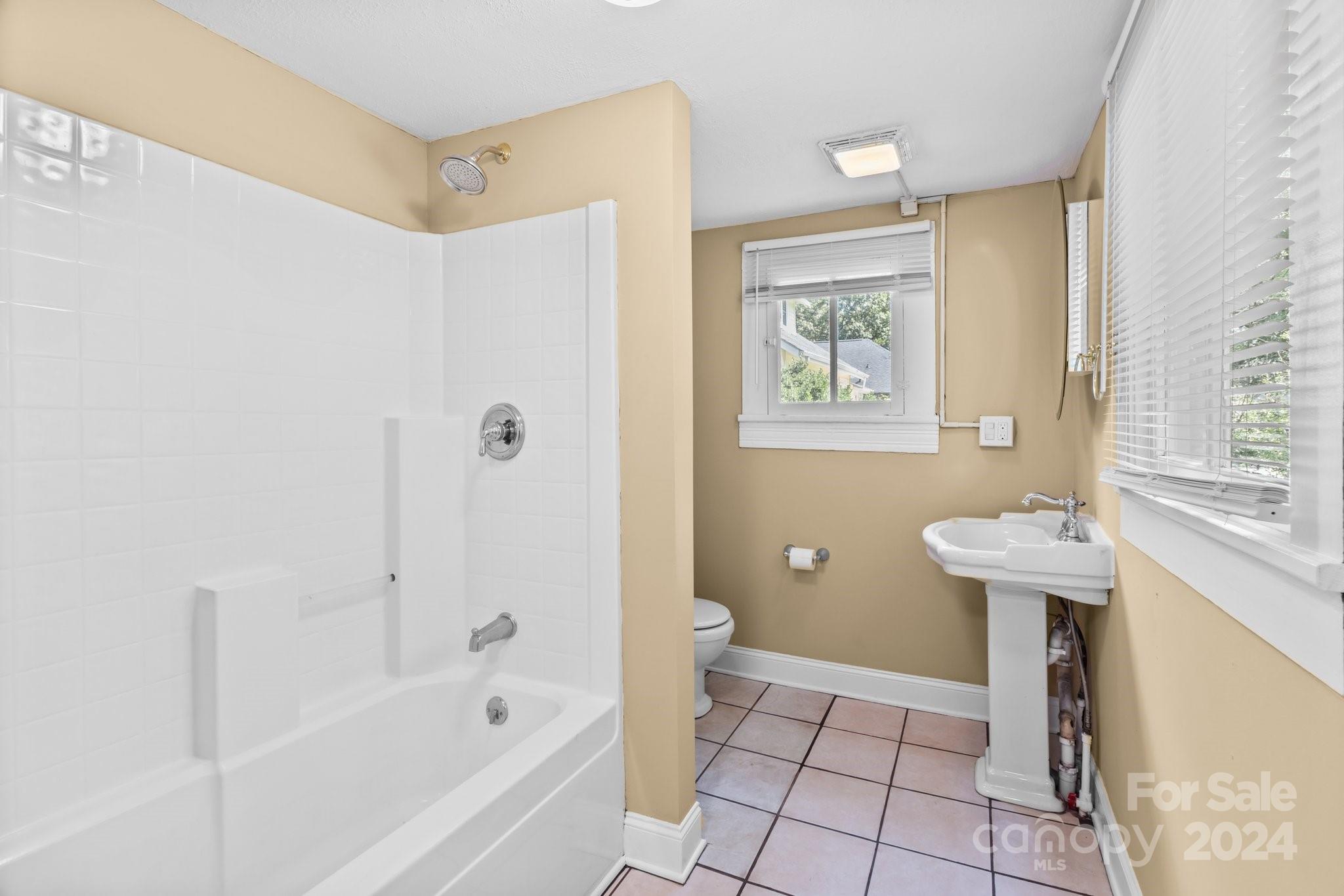 405 7th Street Property Photo 5