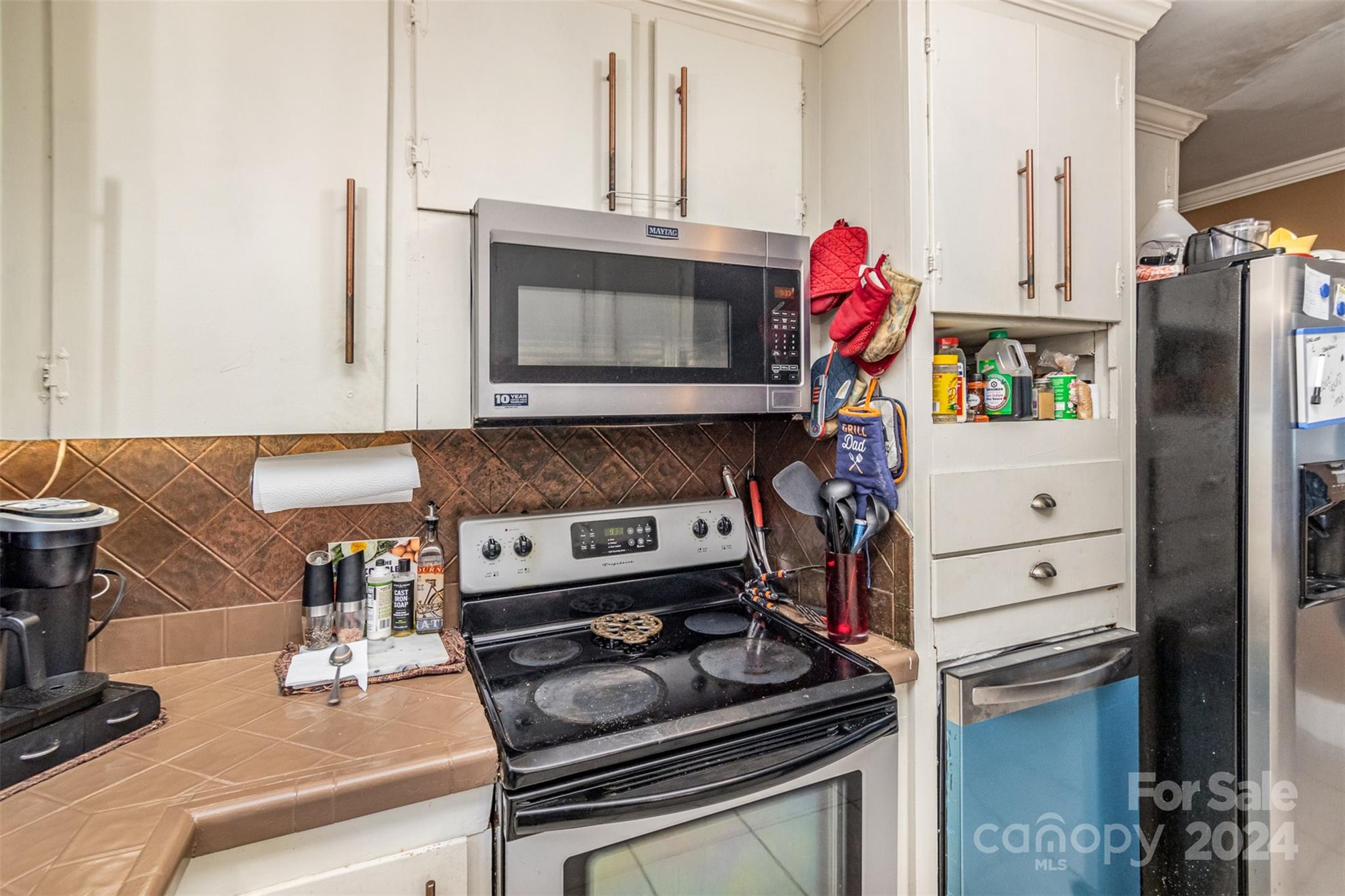 210 Pinkney Road Property Photo 13