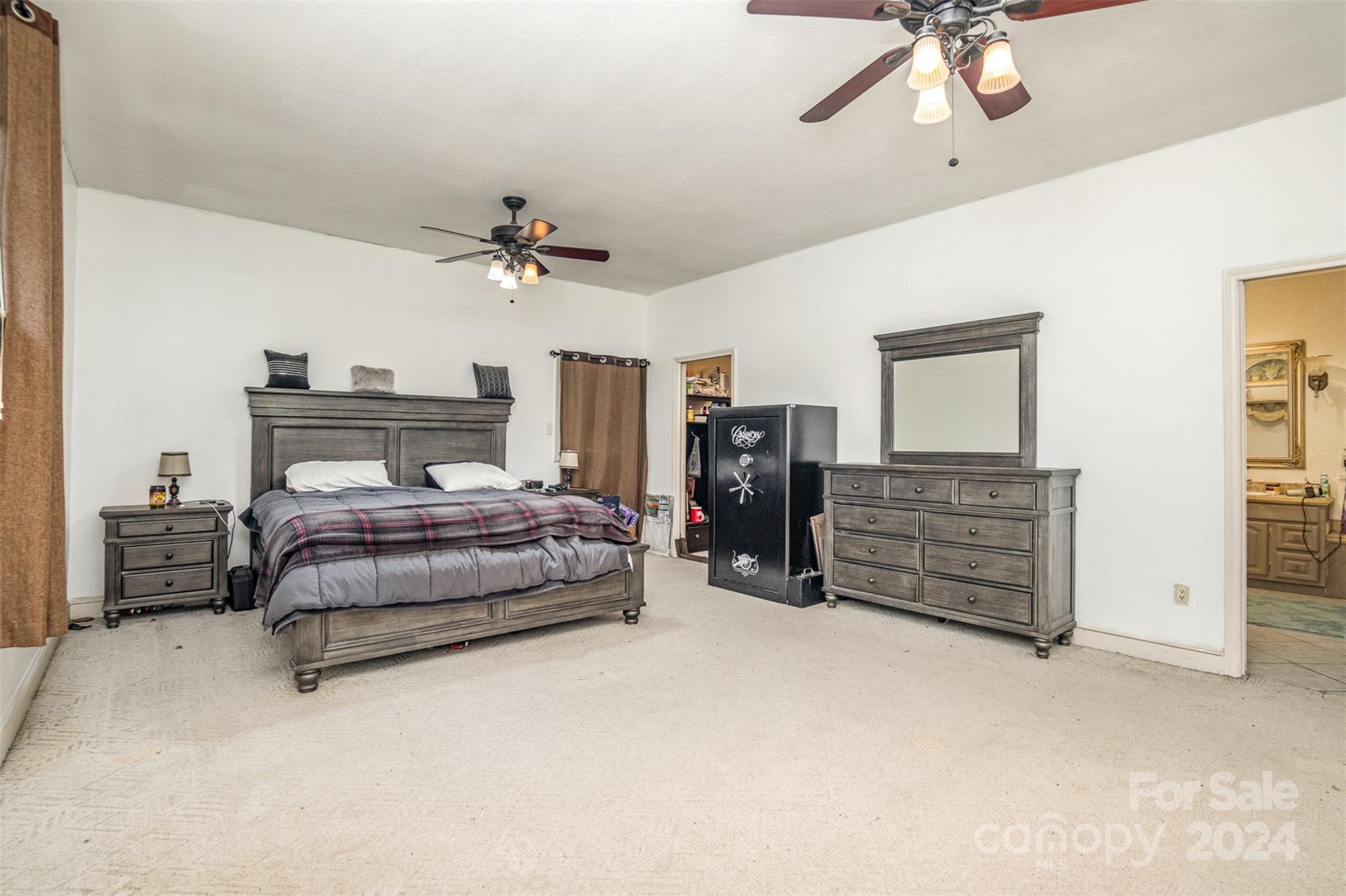 210 Pinkney Road Property Photo 14