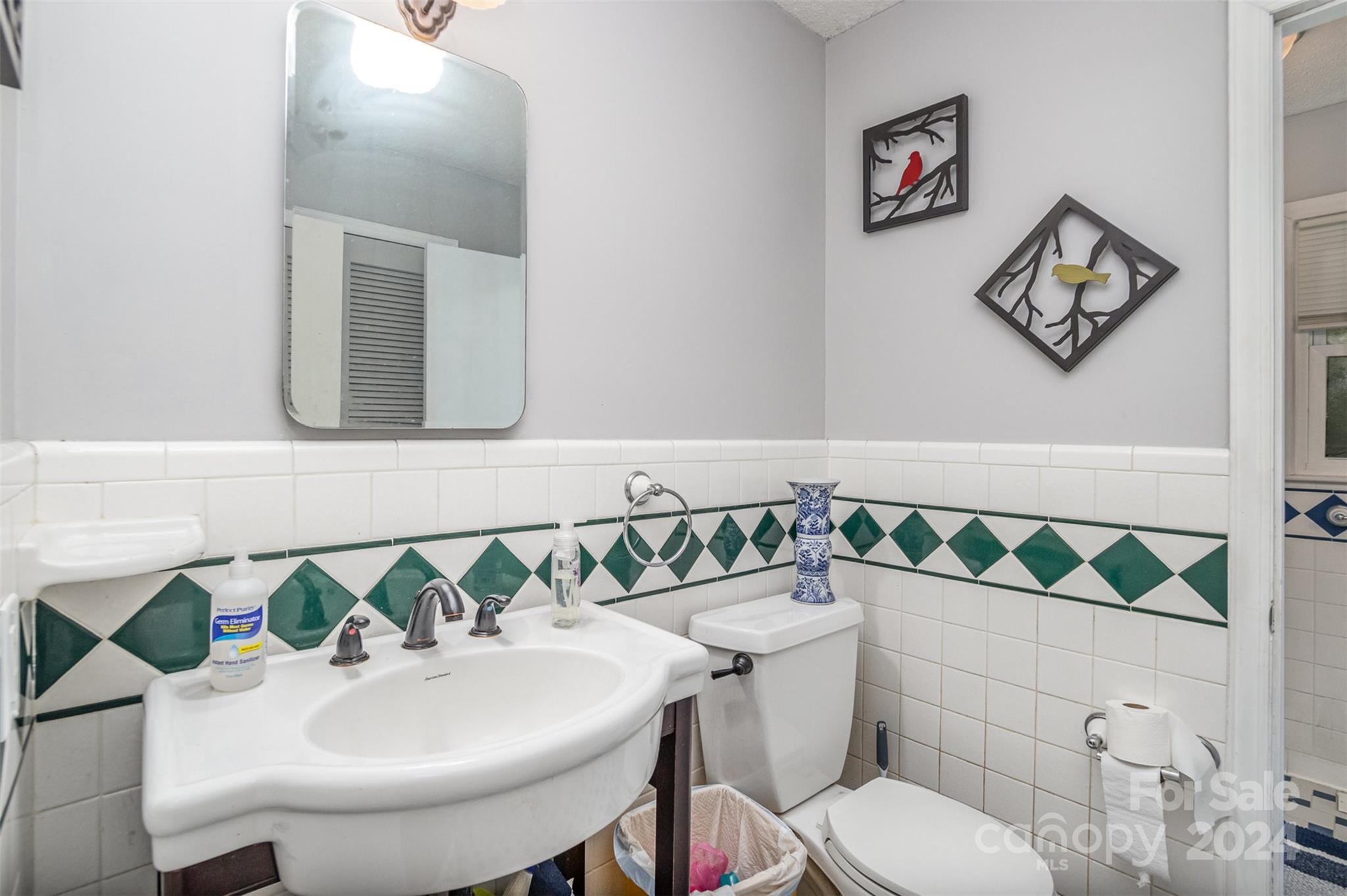 210 Pinkney Road Property Photo 25