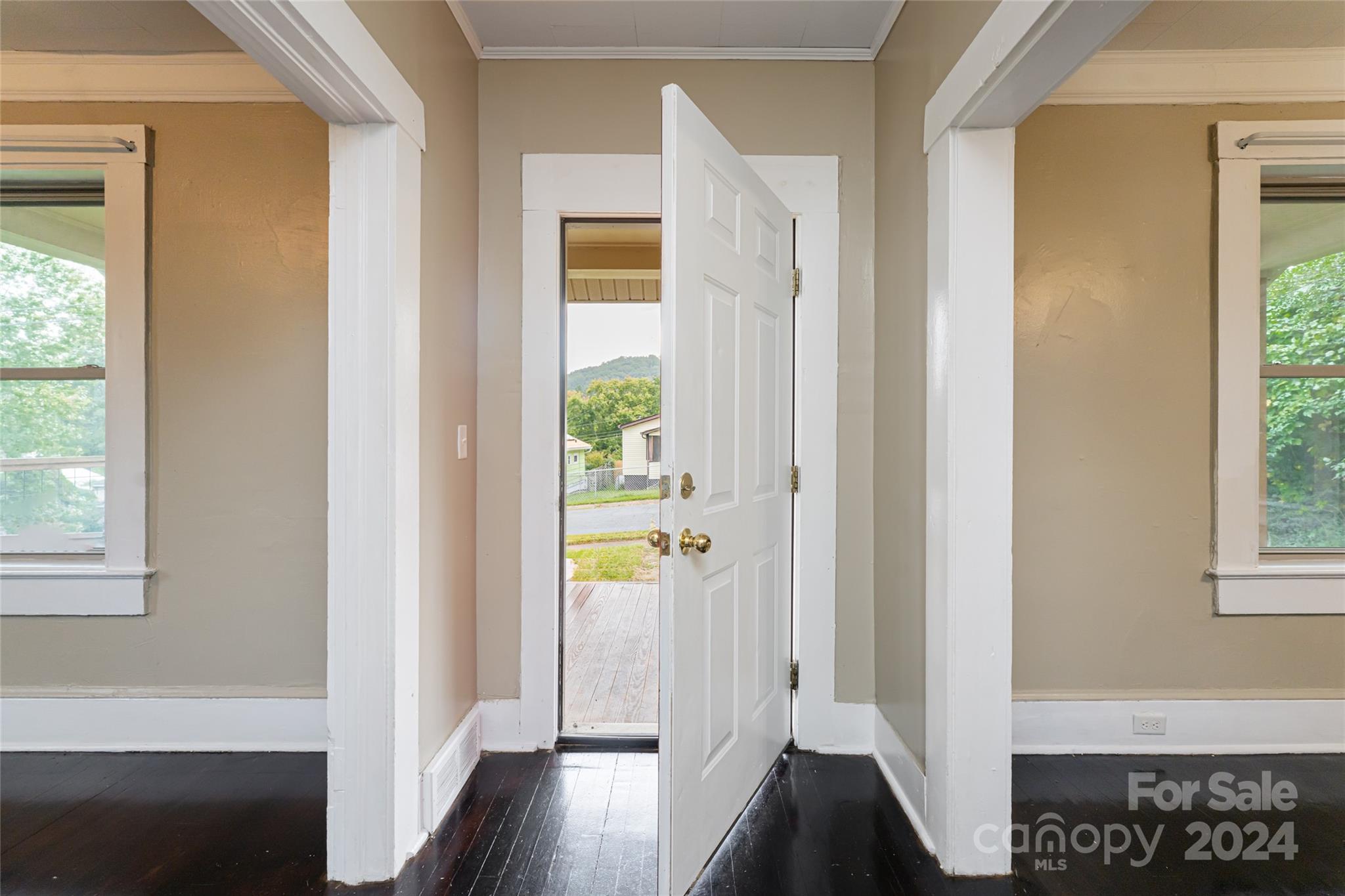 22 Pine Grove Avenue Property Photo 4