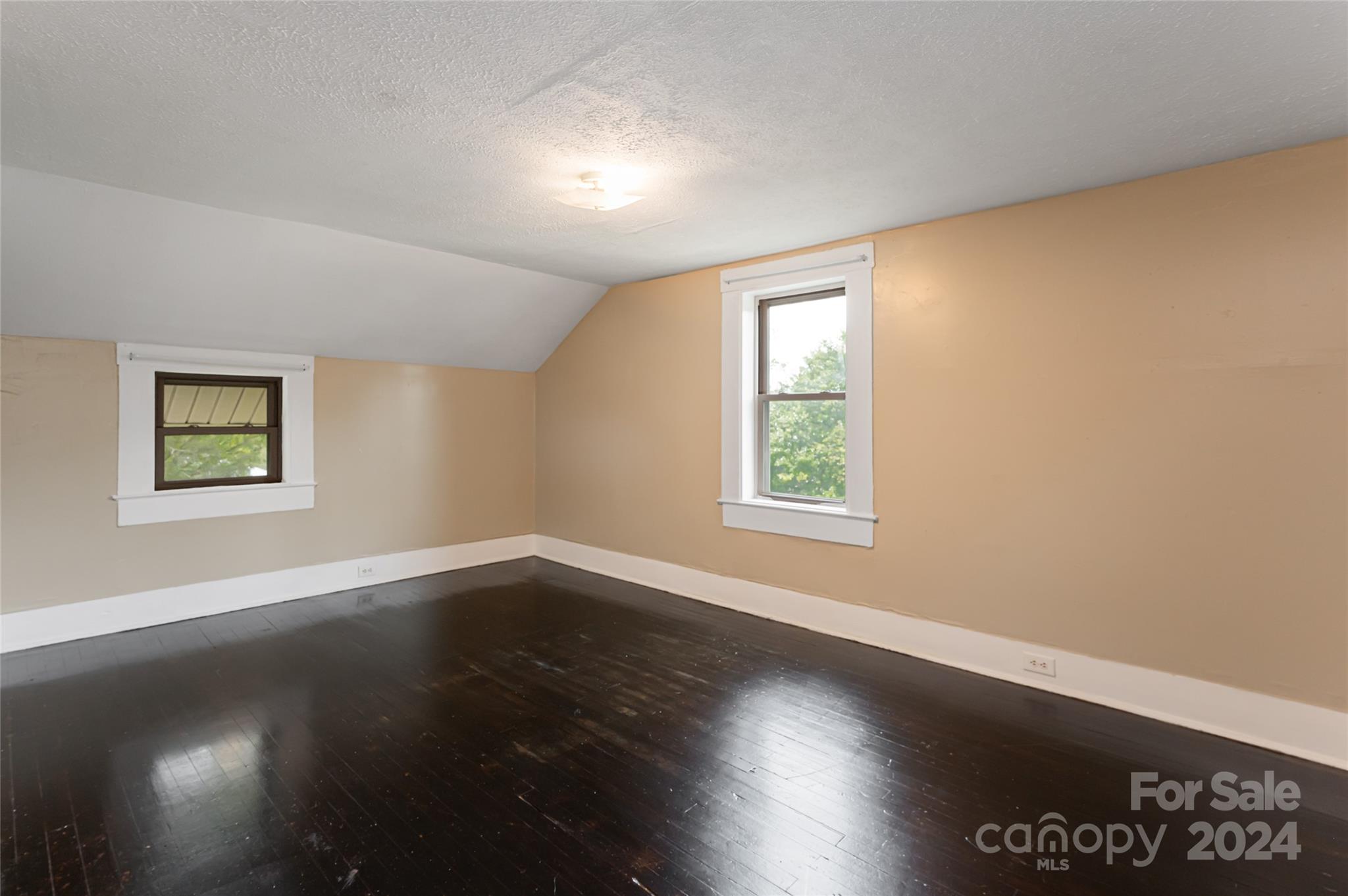 22 Pine Grove Avenue Property Photo 16