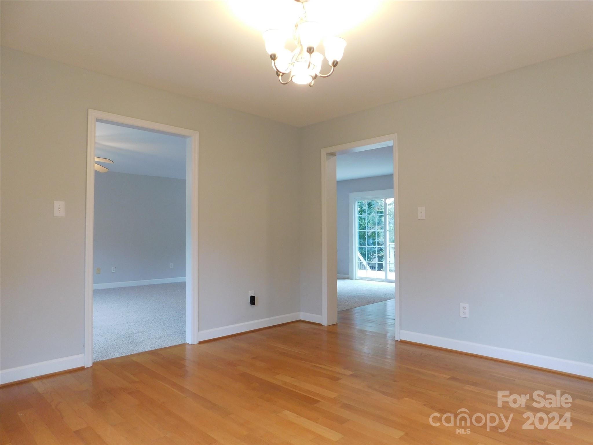 8885 Brandon Circle Property Photo 10