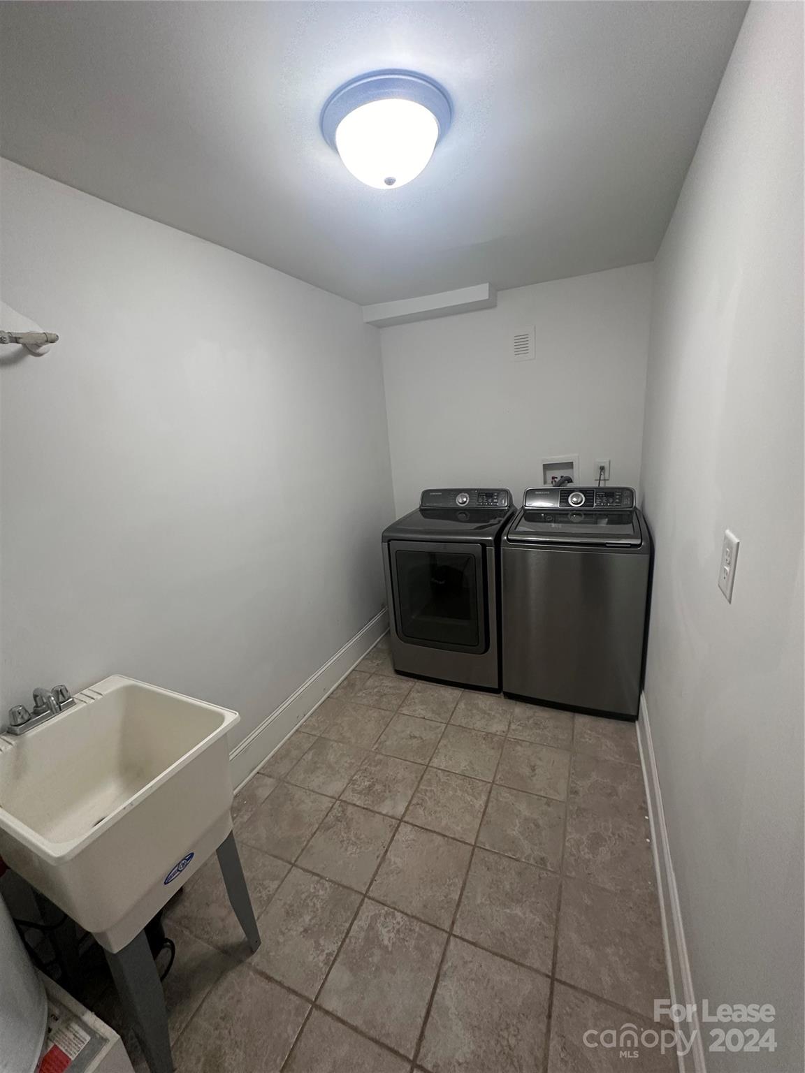 130 Shadow Lane Property Photo 23
