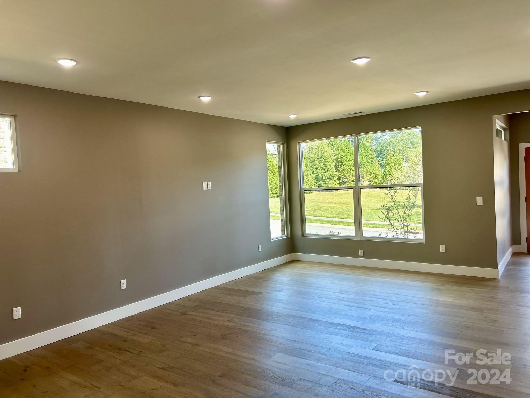 1243 10th Street Place Property Photo 6
