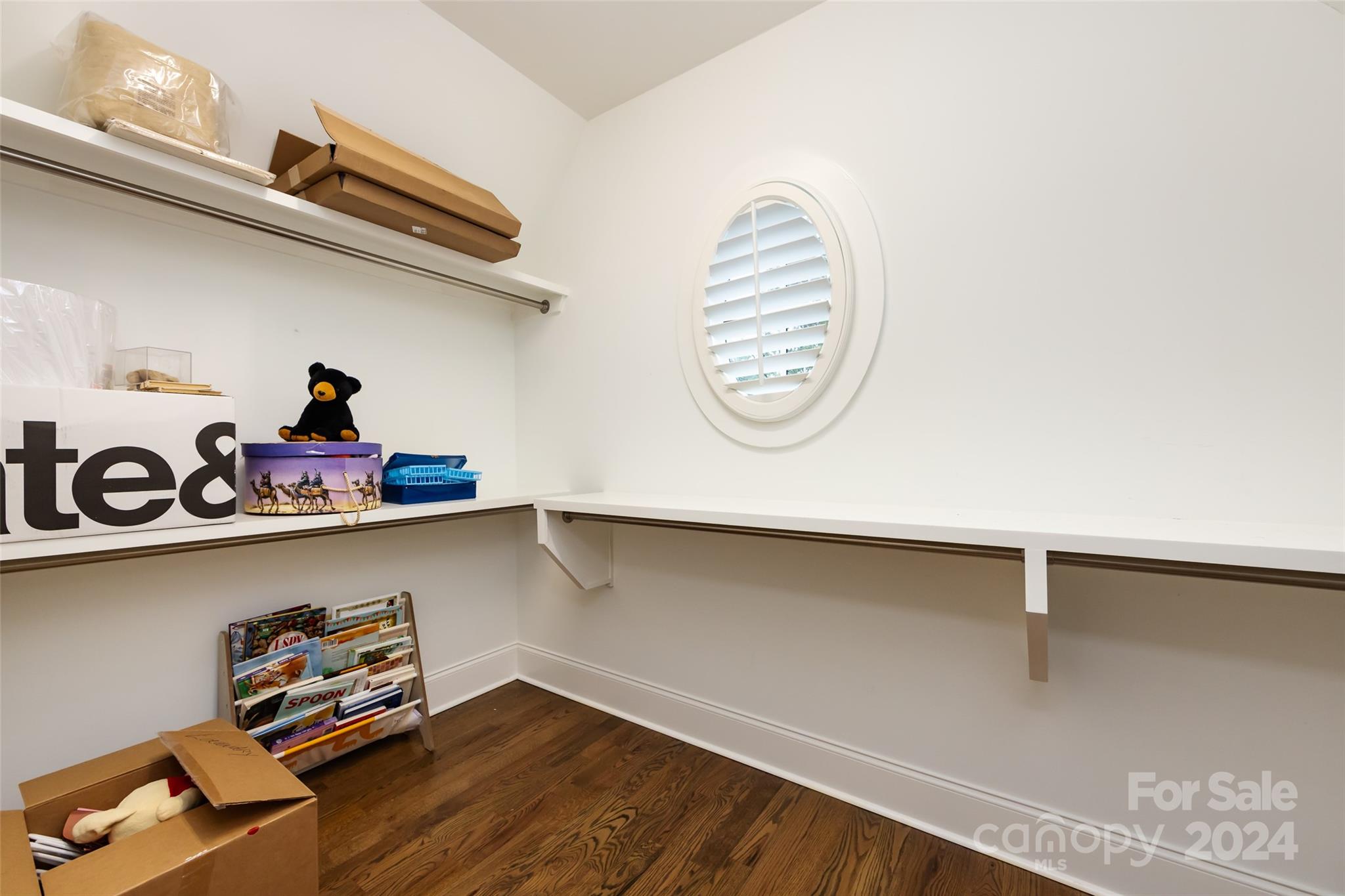 2508 Daniel Street Property Photo 33