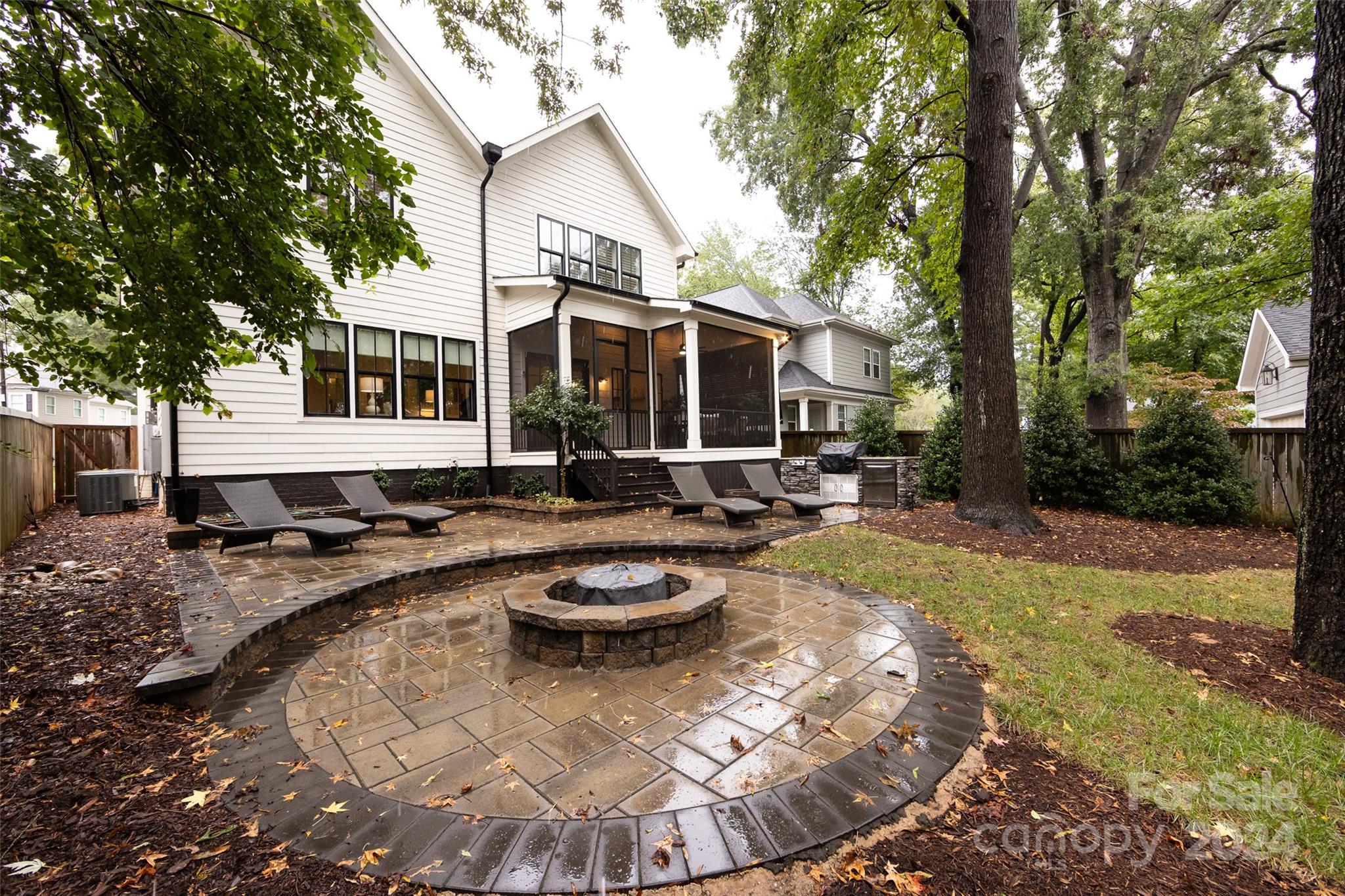 2508 Daniel Street Property Photo 45