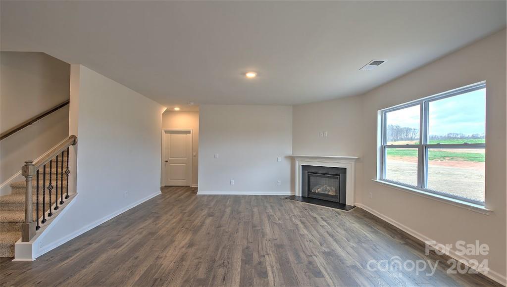 818 Adelston Lane Property Photo 9