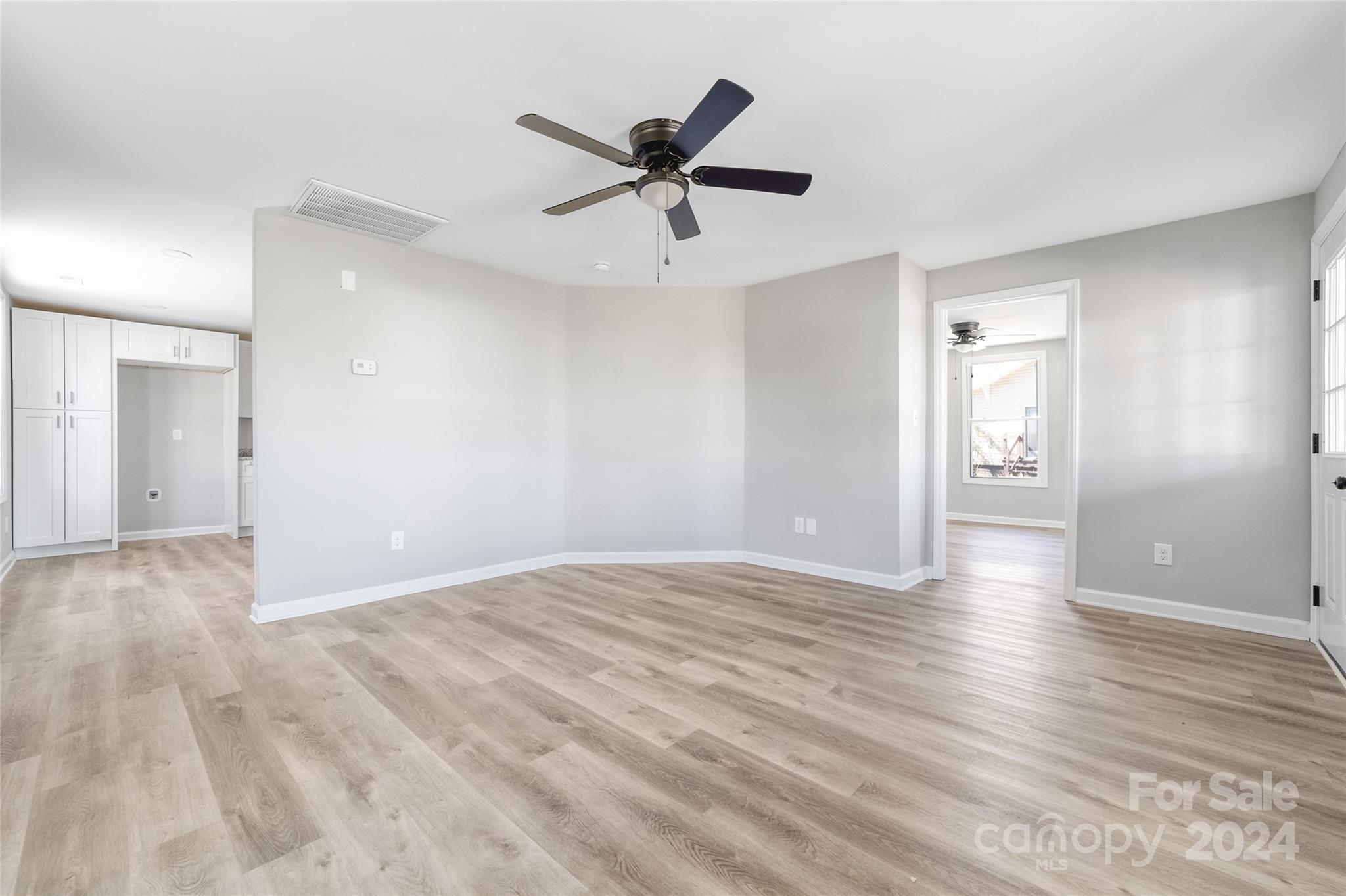 185 17th Street Property Photo 7