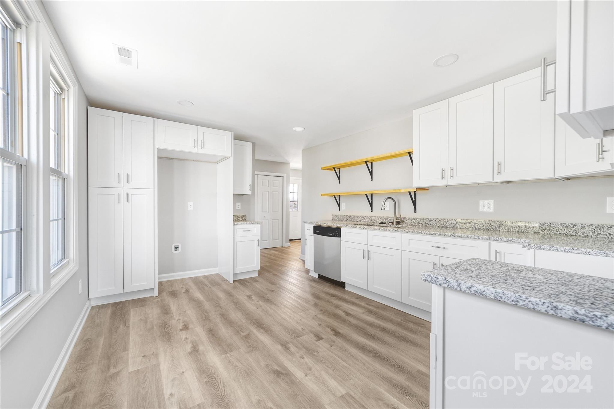 185 17th Street Property Photo 8