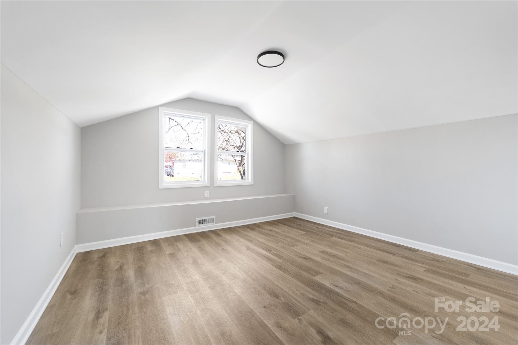 185 17th Street Property Photo 17