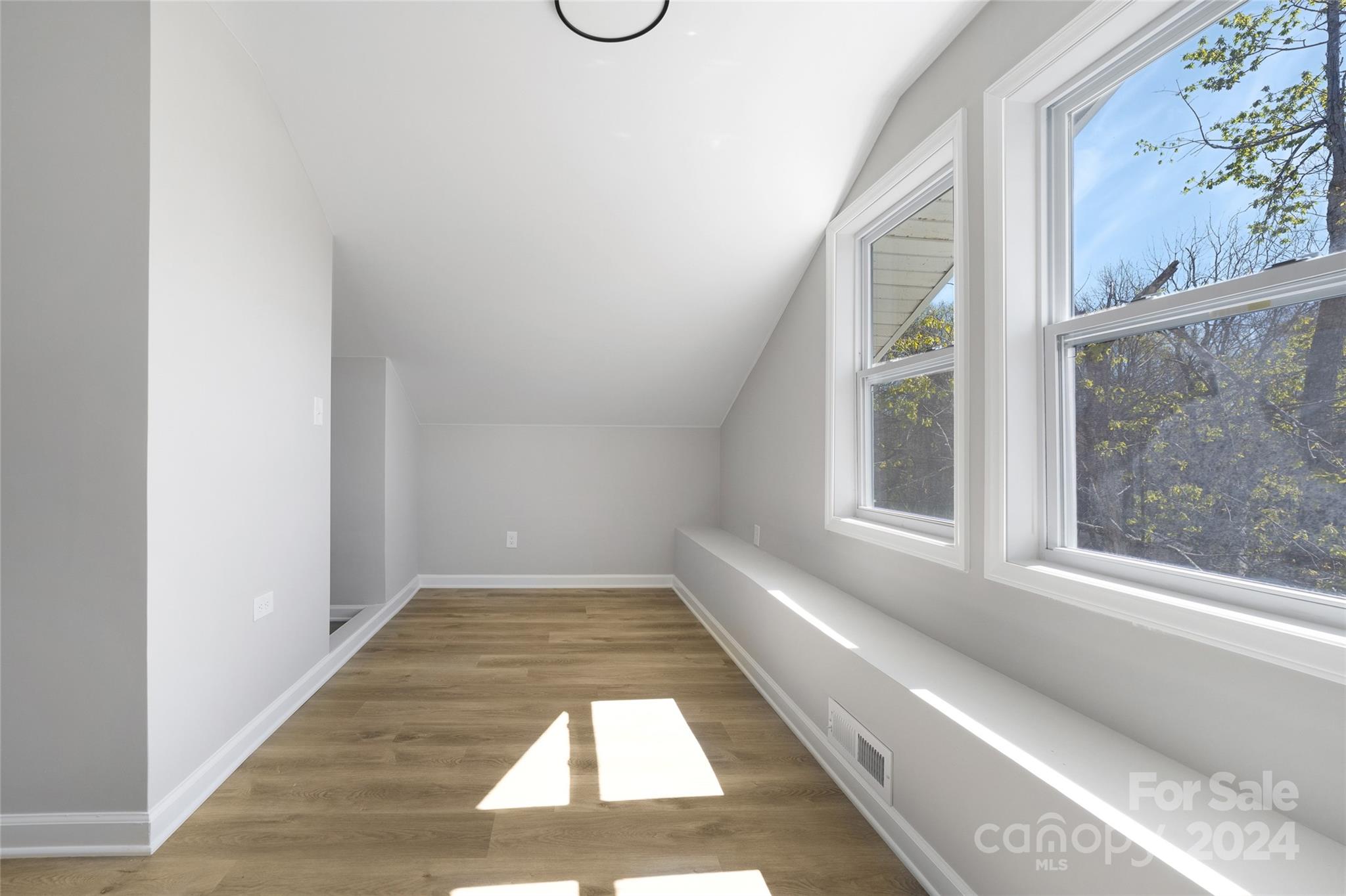 185 17th Street Property Photo 18