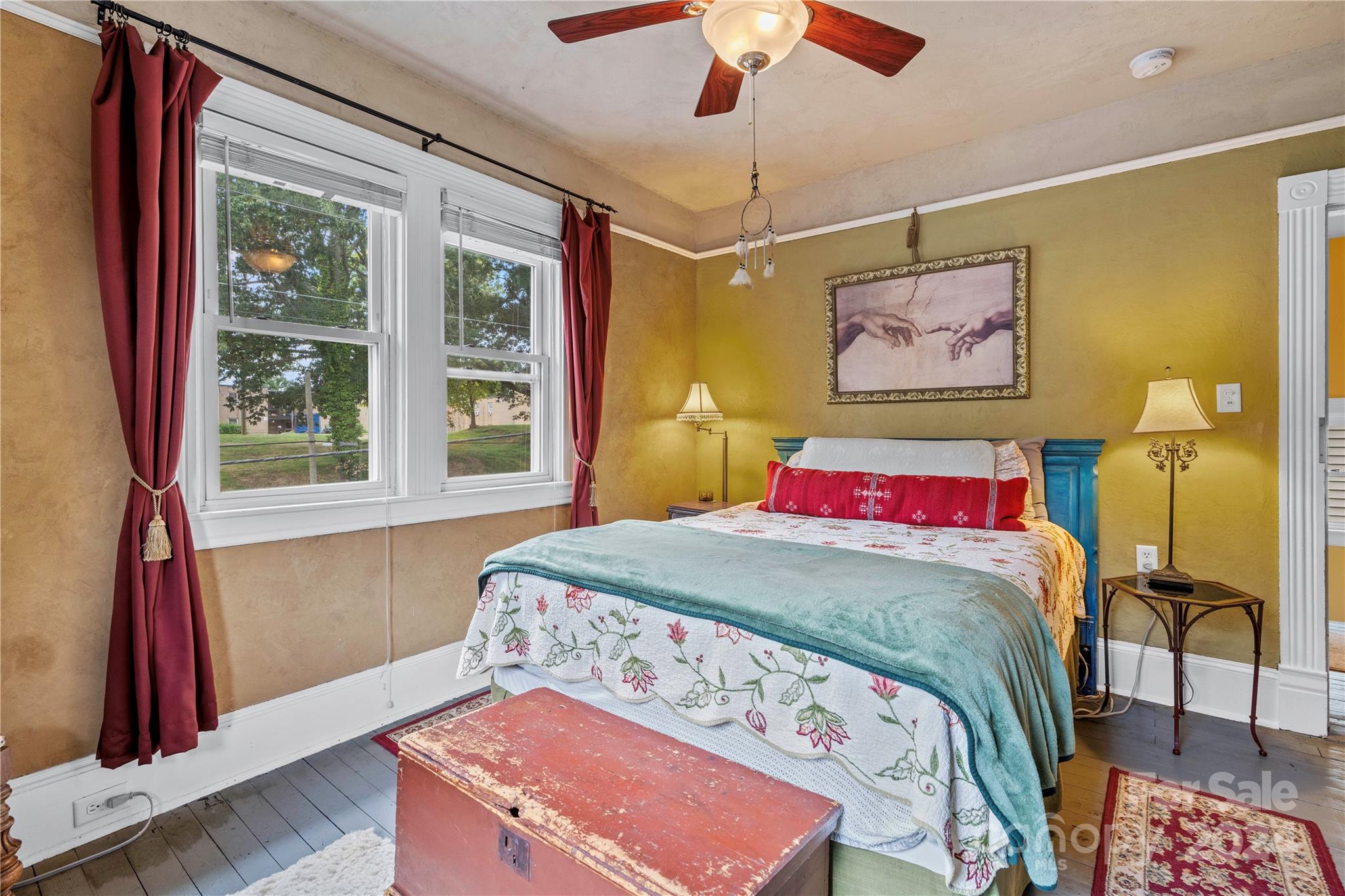 138 S French Broad Avenue Property Photo 21
