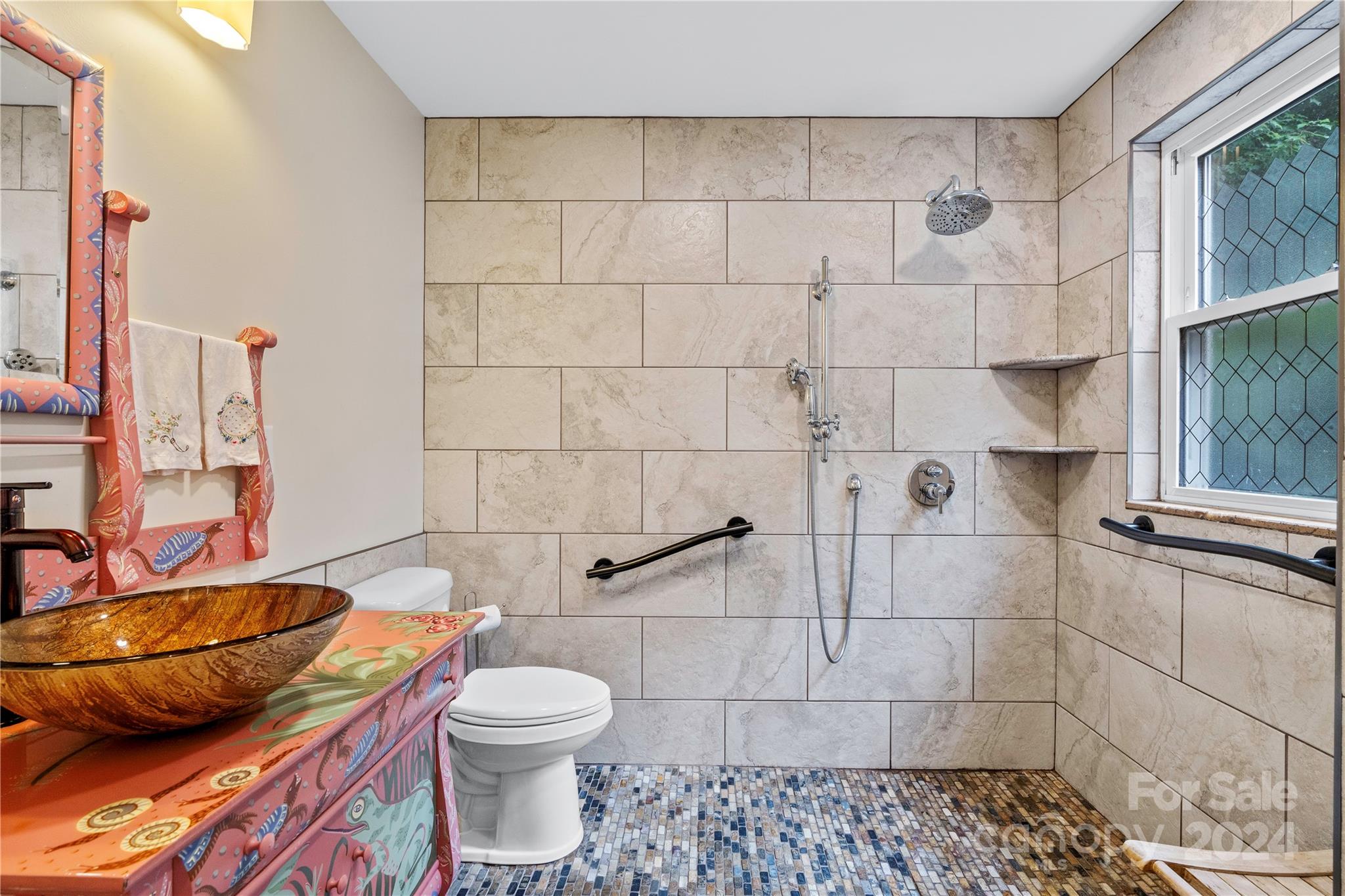 138 S French Broad Avenue Property Photo 35