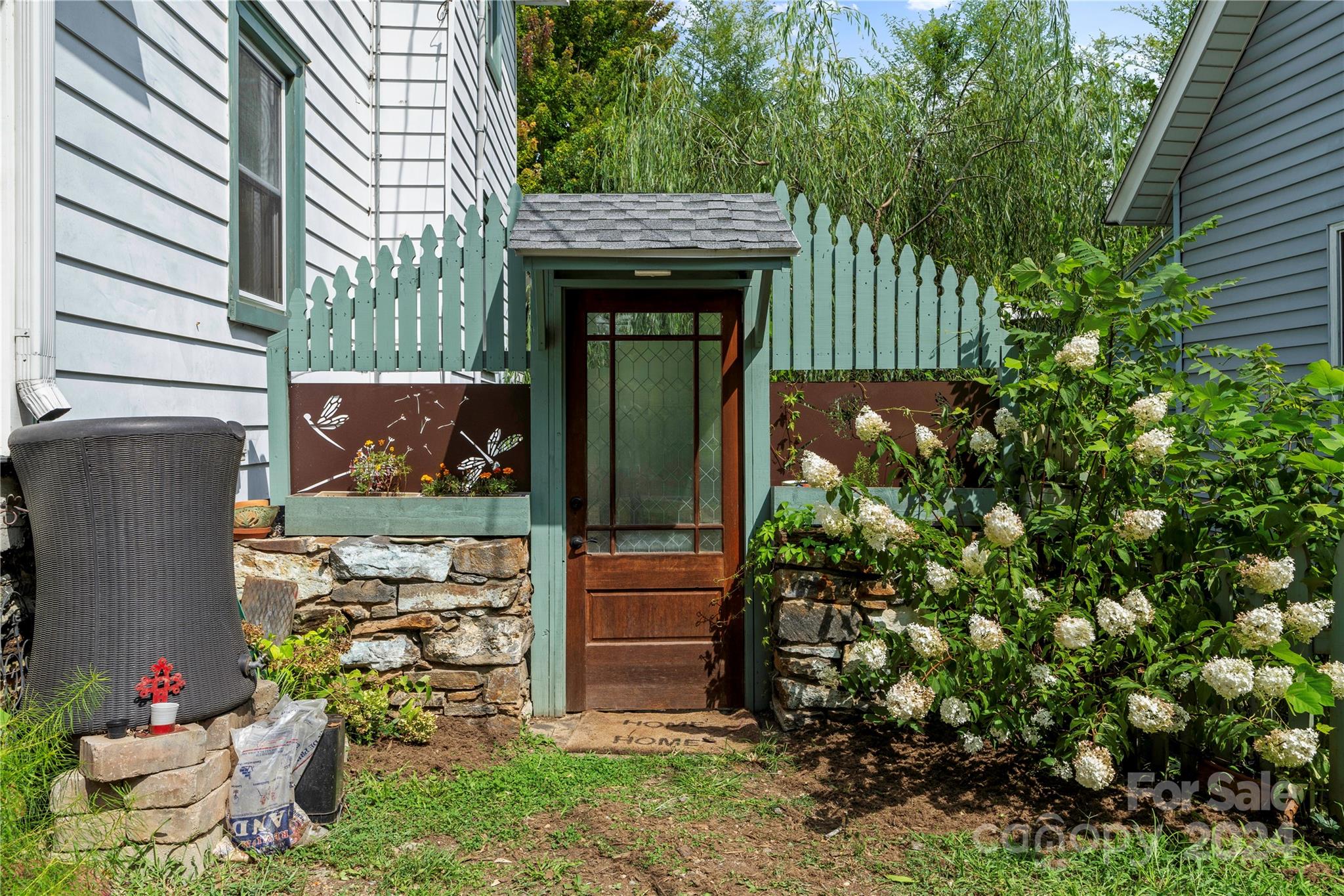 138 S French Broad Avenue Property Photo 41