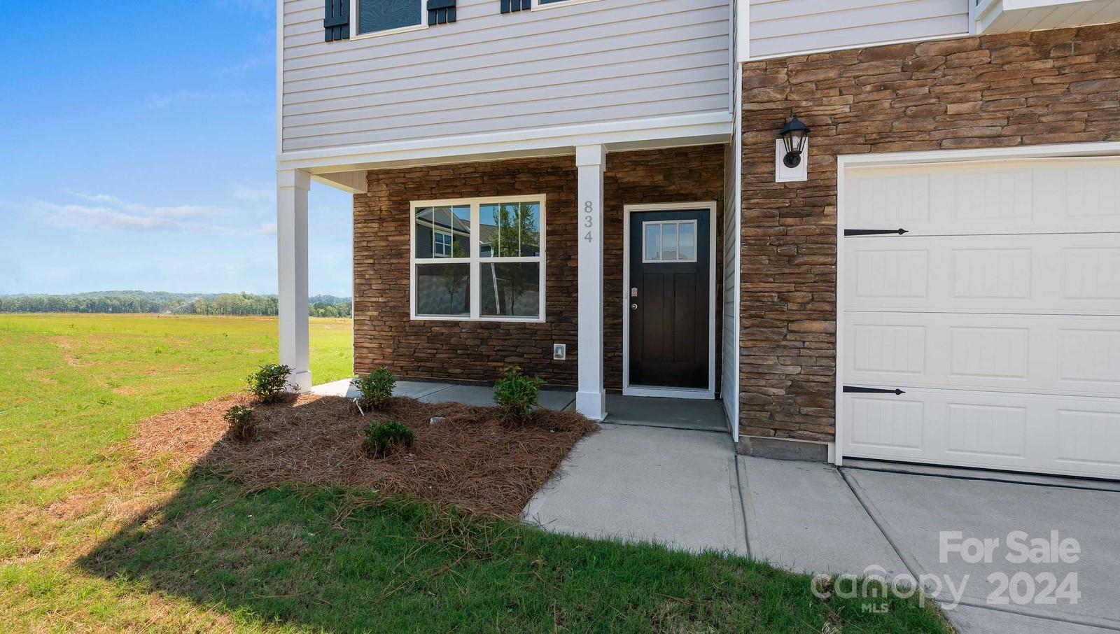 584 Country Oak Drive Property Photo 2