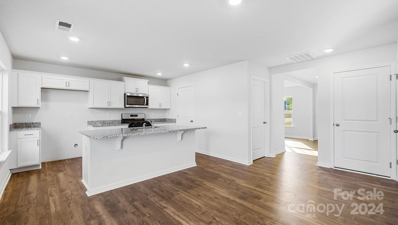584 Country Oak Drive Property Photo 11