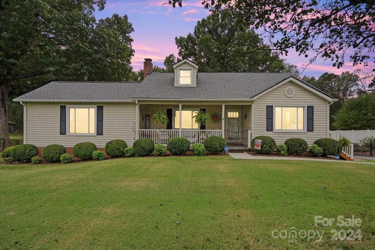2500 Belmeade Drive Property Photo 1