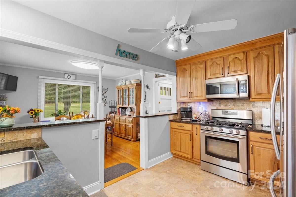 2500 Belmeade Drive Property Photo 17