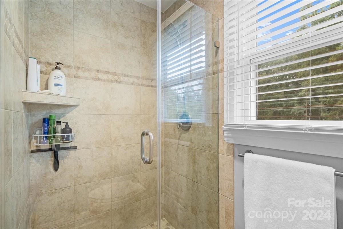 2500 Belmeade Drive Property Photo 21