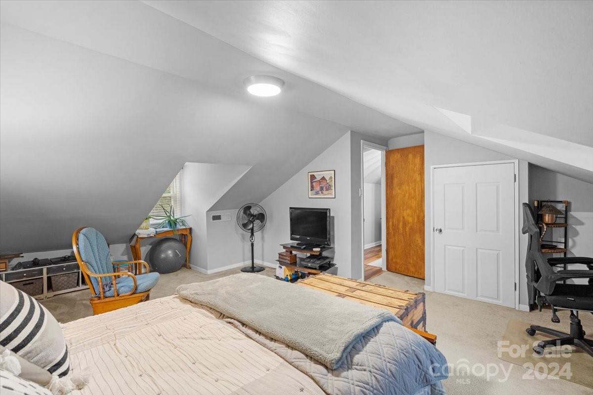 2500 Belmeade Drive Property Photo 30
