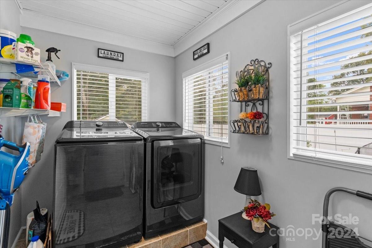 2500 Belmeade Drive Property Photo 32