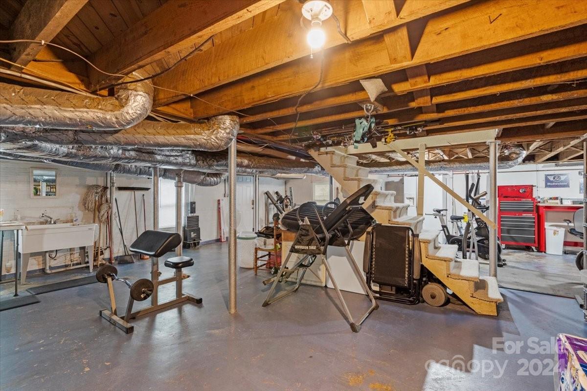 2500 Belmeade Drive Property Photo 33