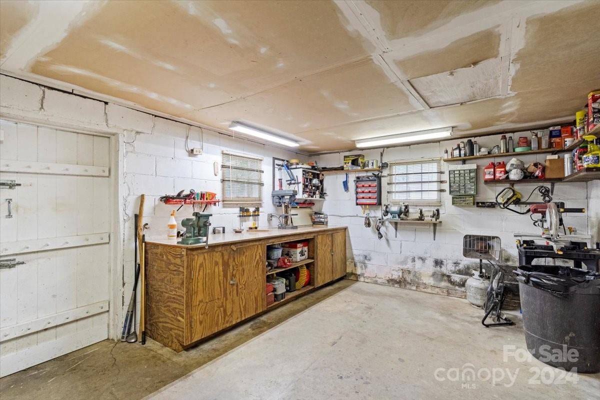 2500 Belmeade Drive Property Photo 43