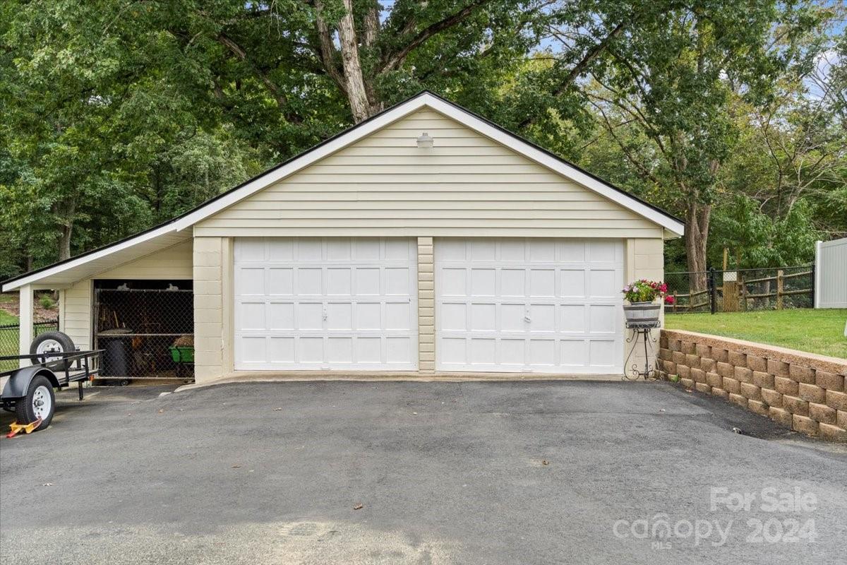 2500 Belmeade Drive Property Photo 46