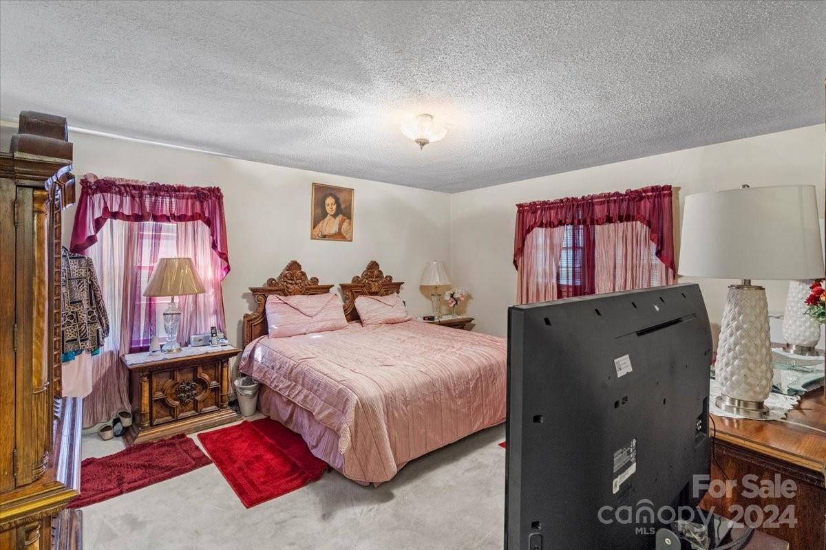 1736 Woodland Drive Property Photo 19