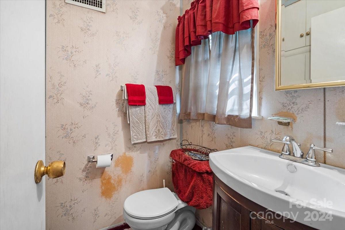 1736 Woodland Drive Property Photo 22