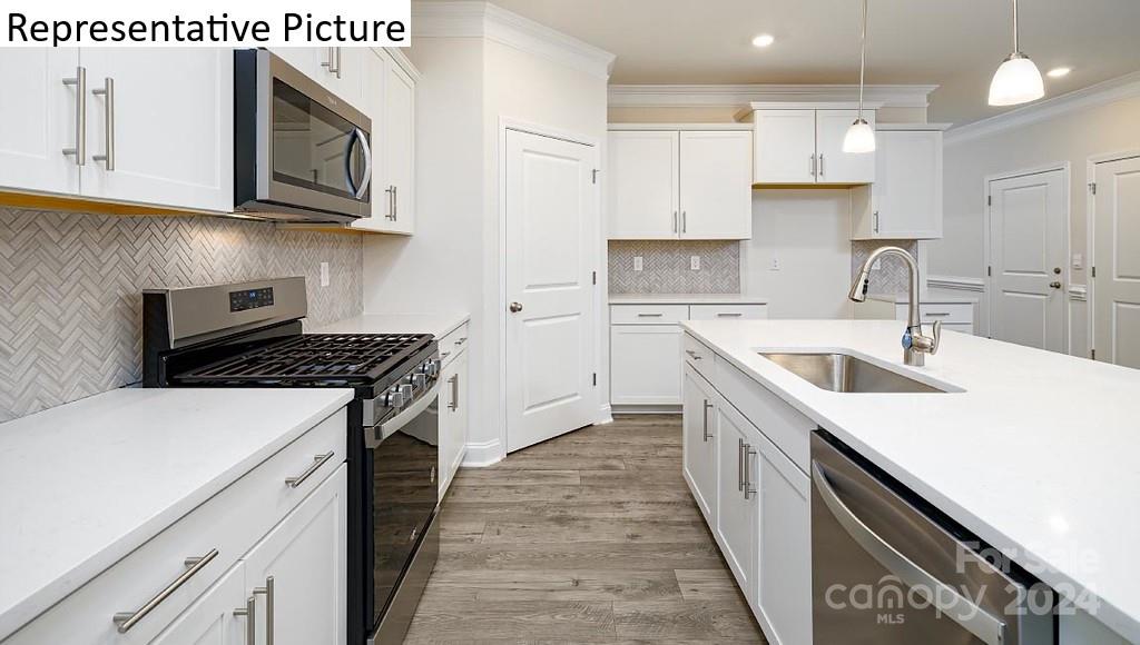 2020 Skyhawk Drive Property Photo 4