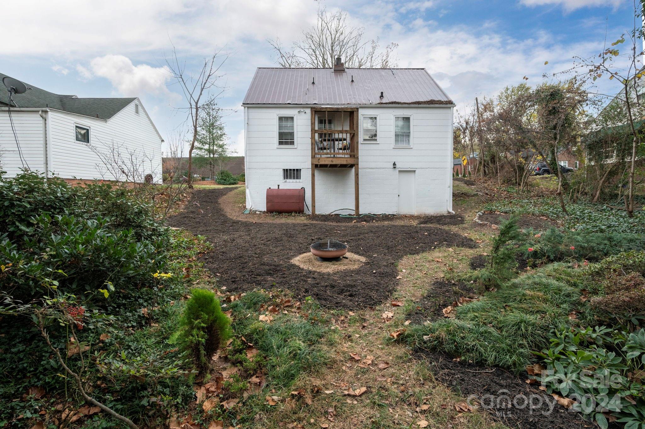21 Lakeshore Drive Property Photo 25