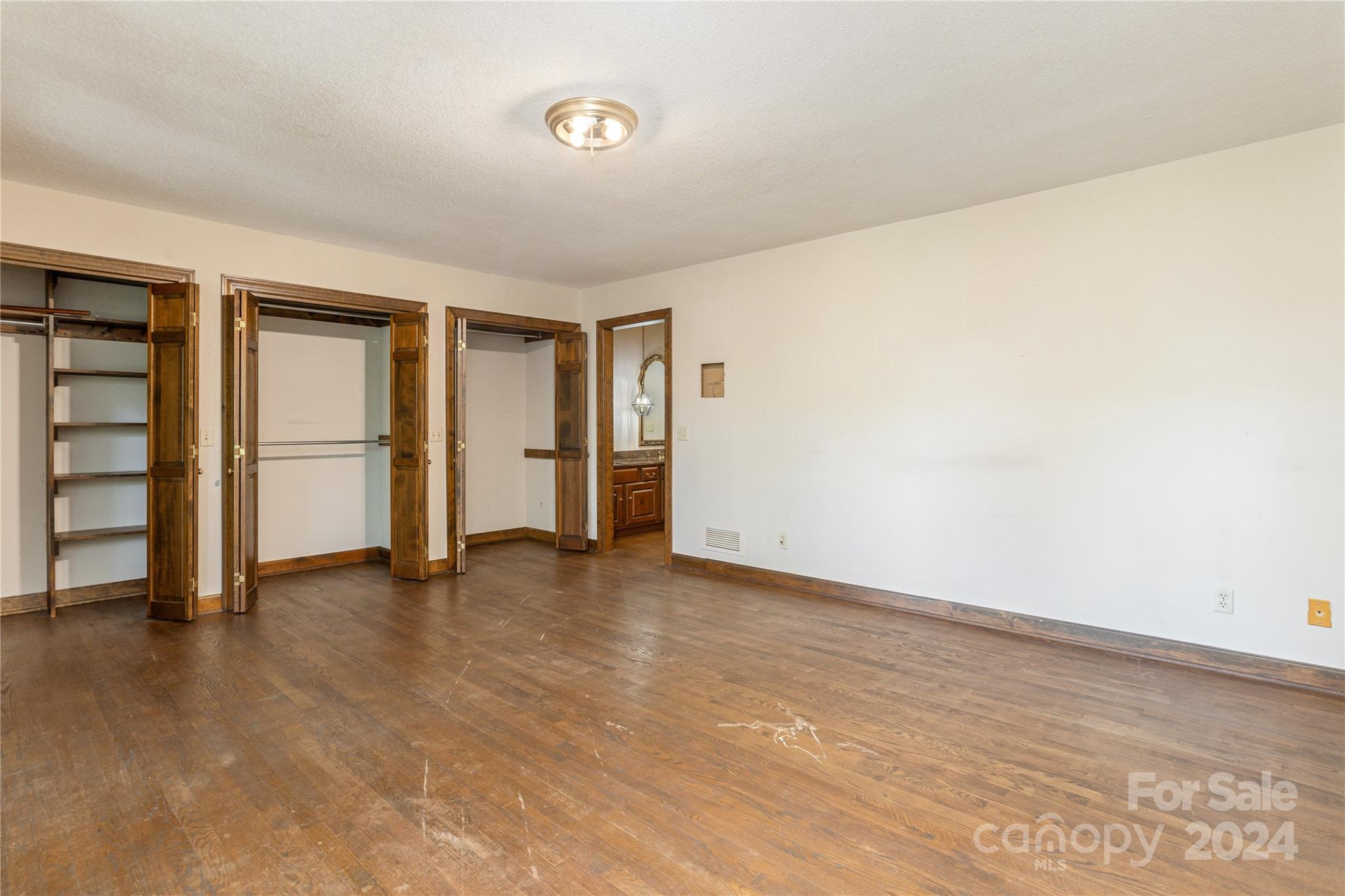 120 Pinewood Circle Property Photo 21