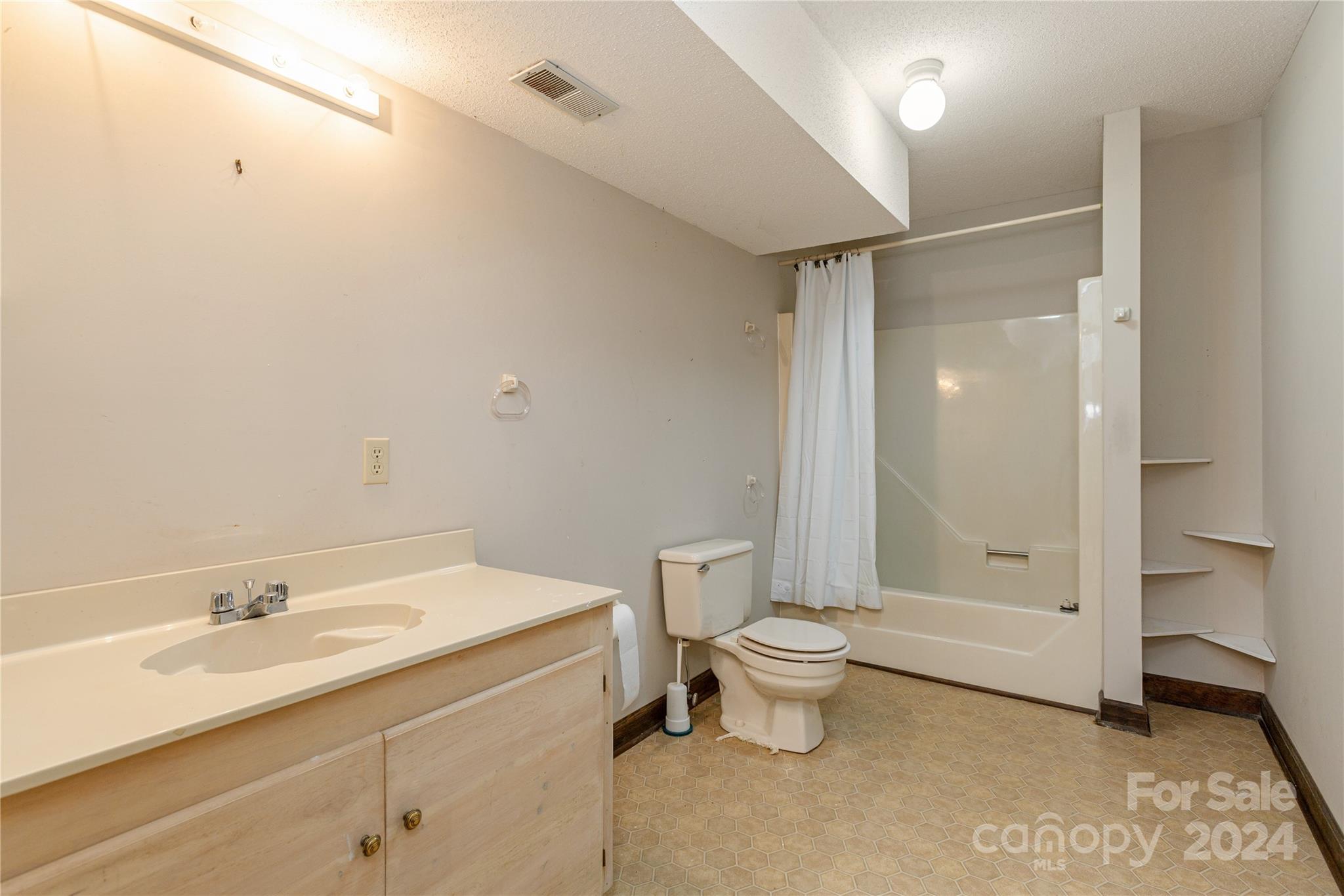 120 Pinewood Circle Property Photo 29