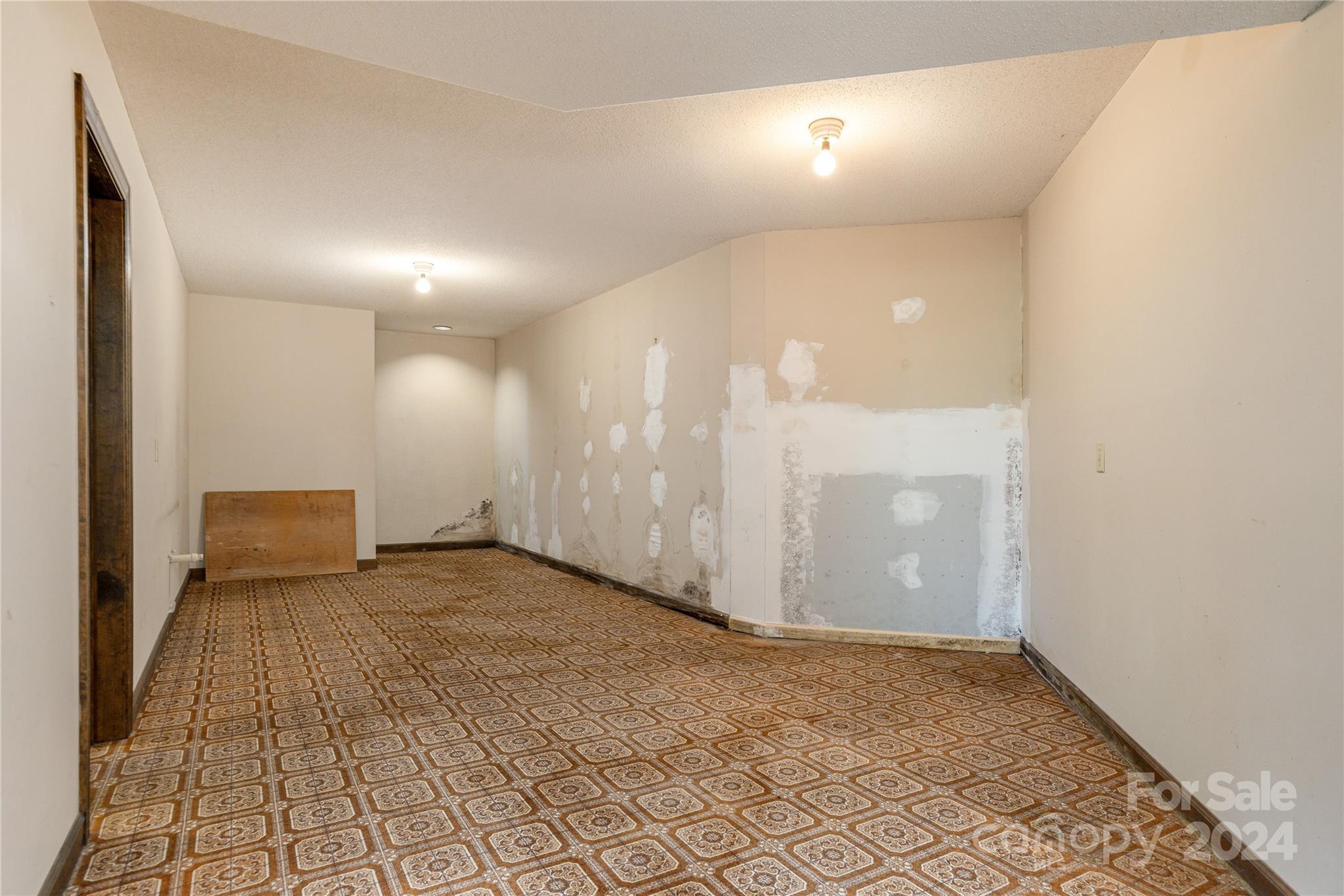 120 Pinewood Circle Property Photo 32