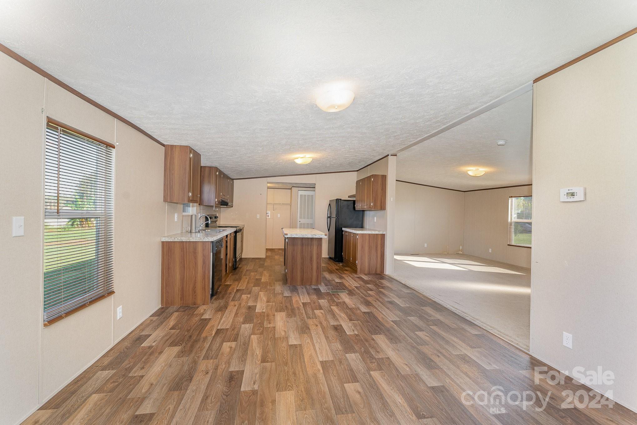 408 Silk And Tassel Row Property Photo 13