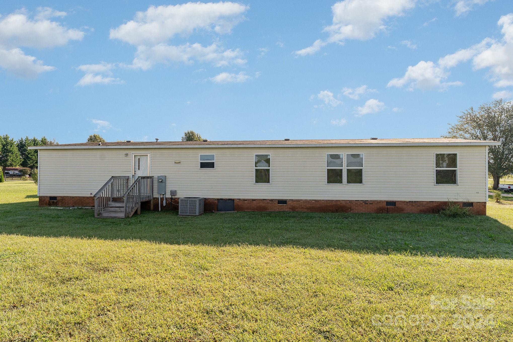 408 Silk And Tassel Row Property Photo 29