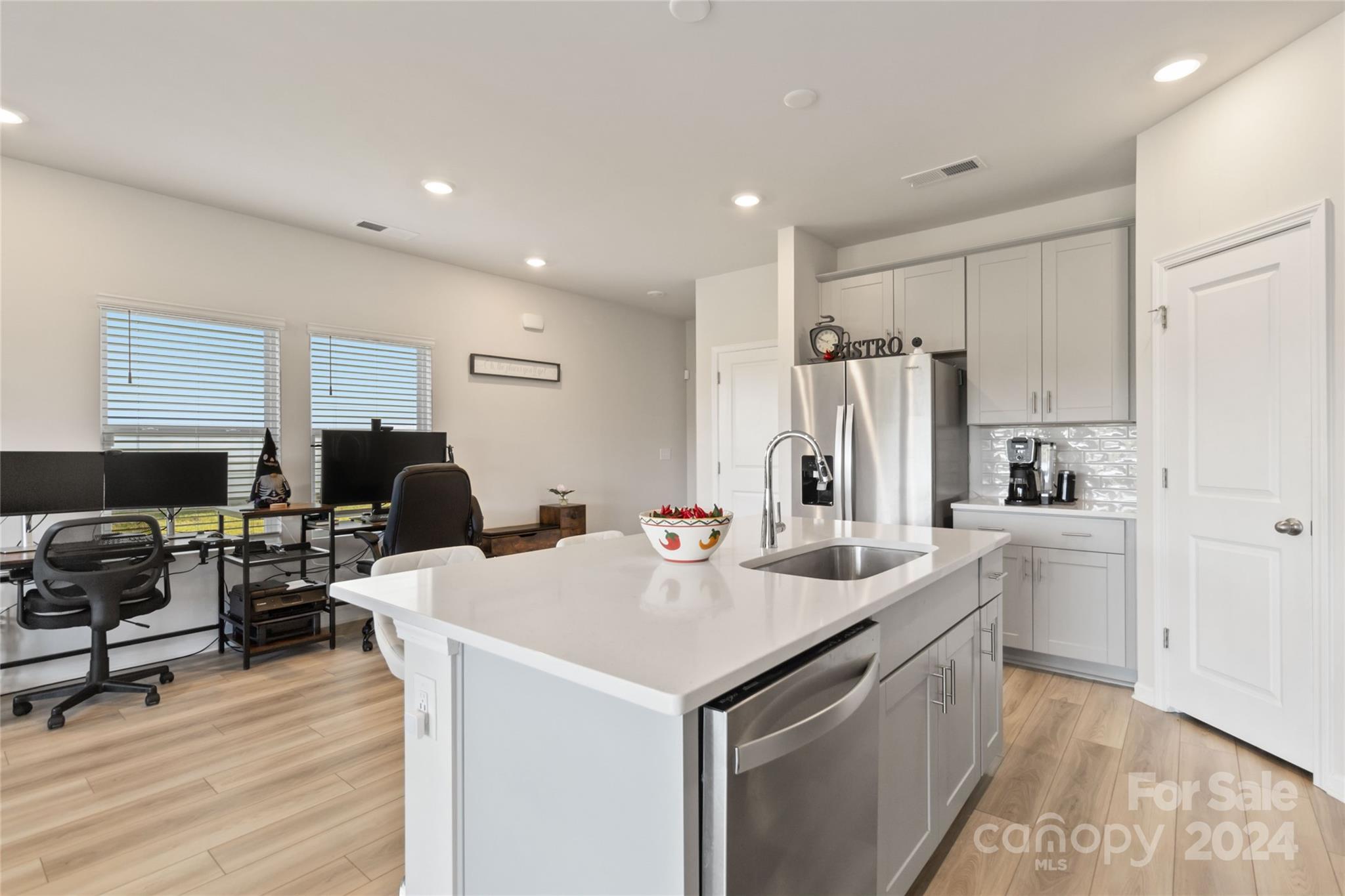 3750 County Down Avenue Property Photo 11
