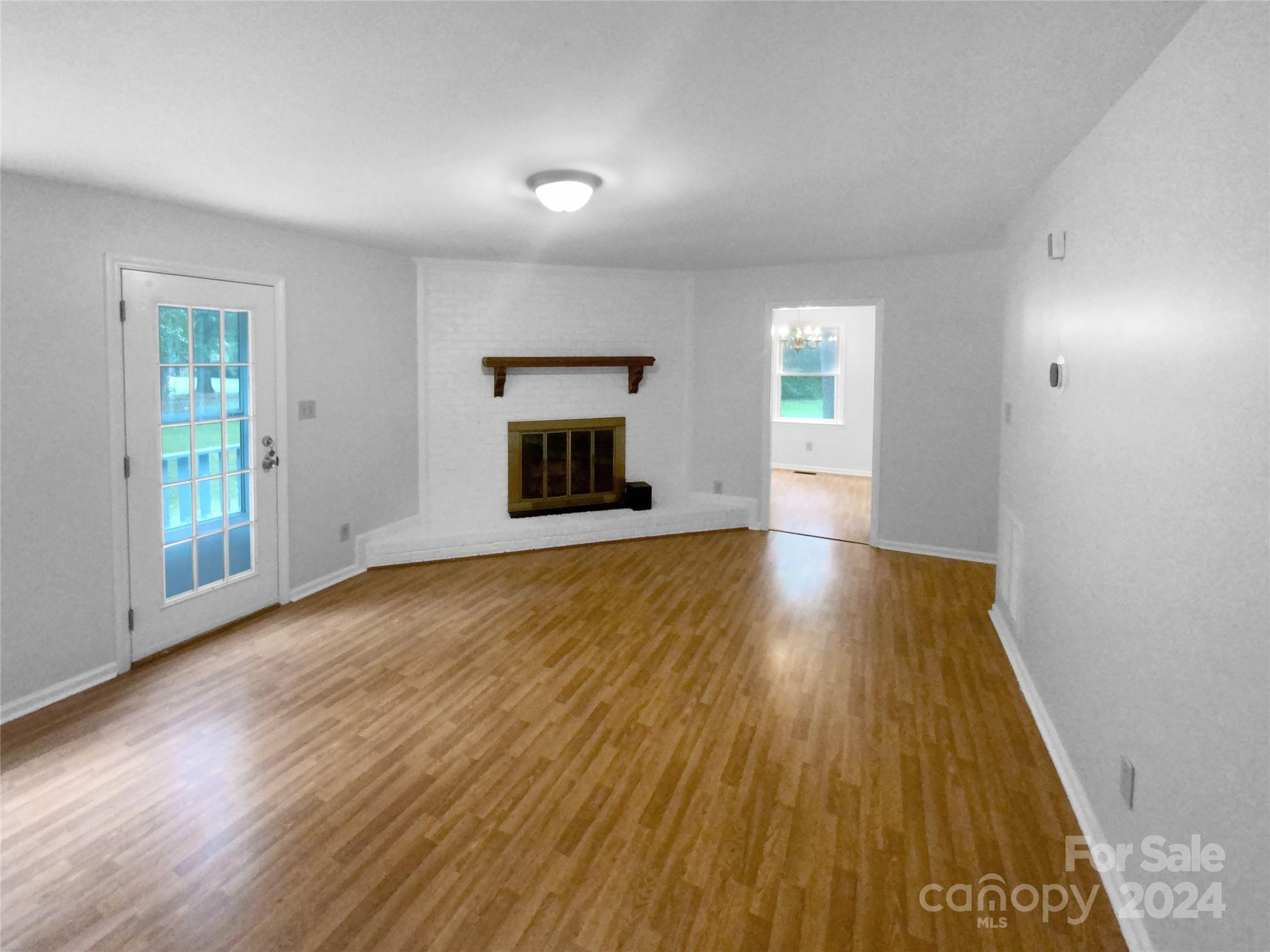 2403 Sutters Road Property Photo 4