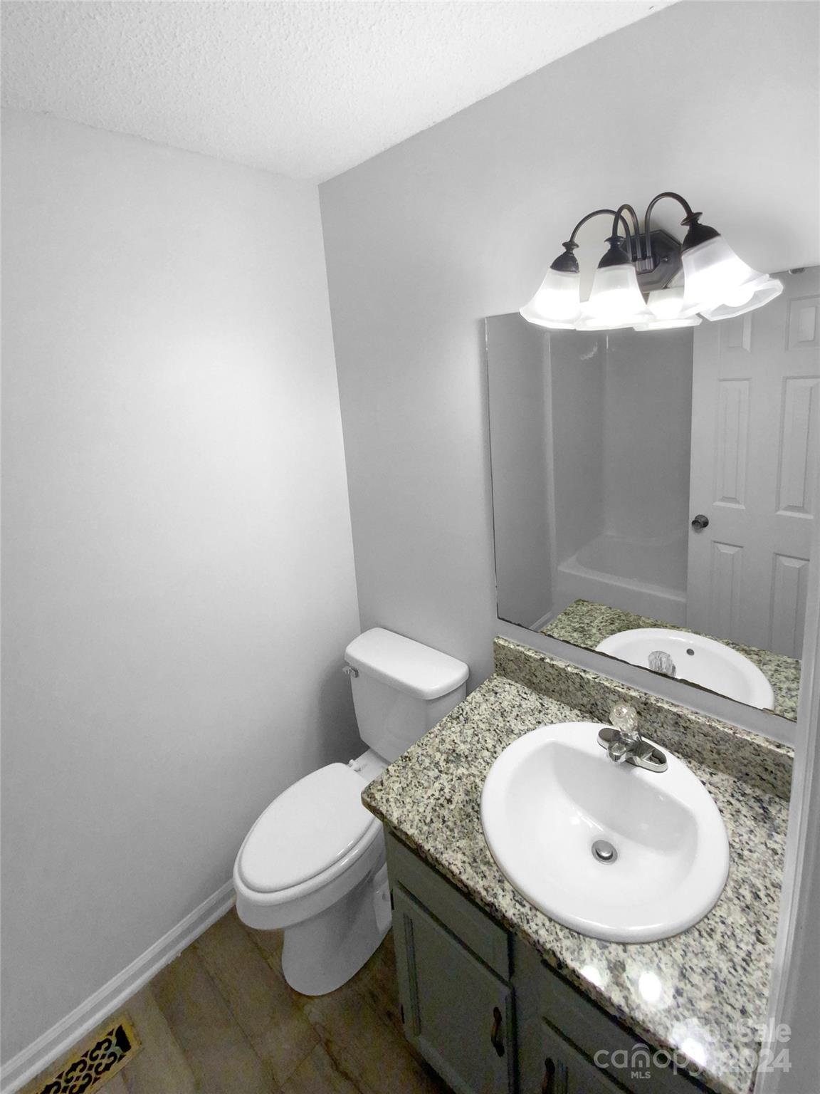 2403 Sutters Road Property Photo 5