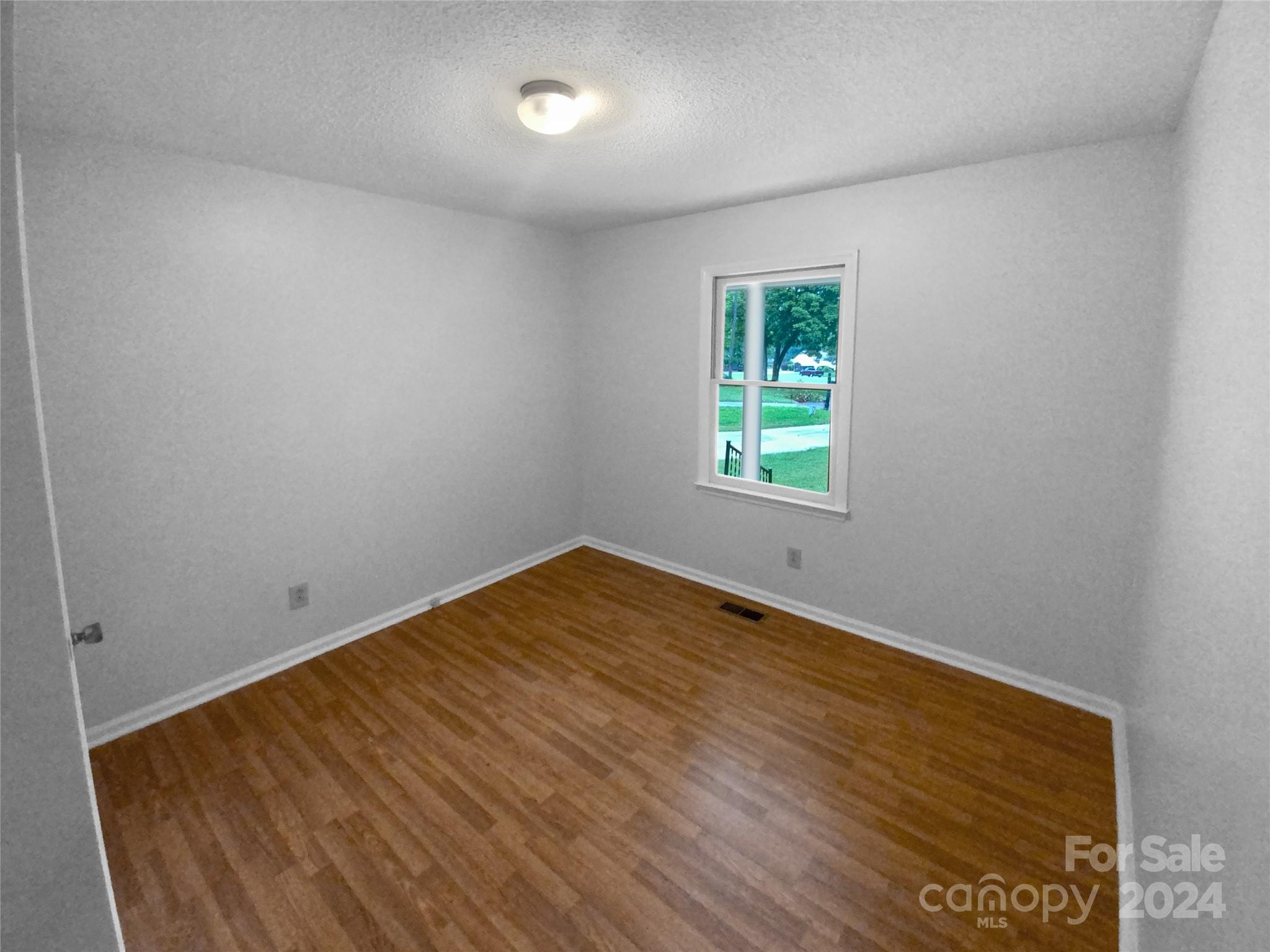 2403 Sutters Road Property Photo 7