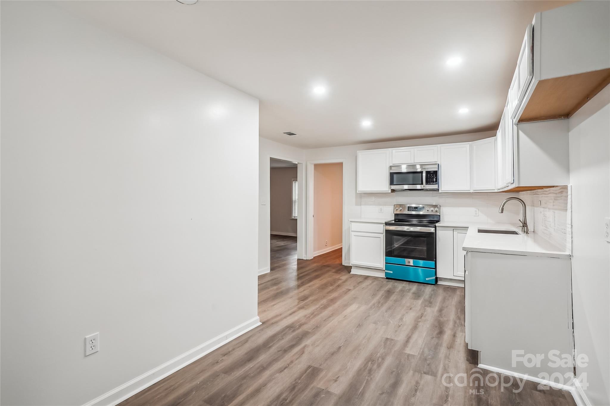 804 Sowell Street Property Photo 12