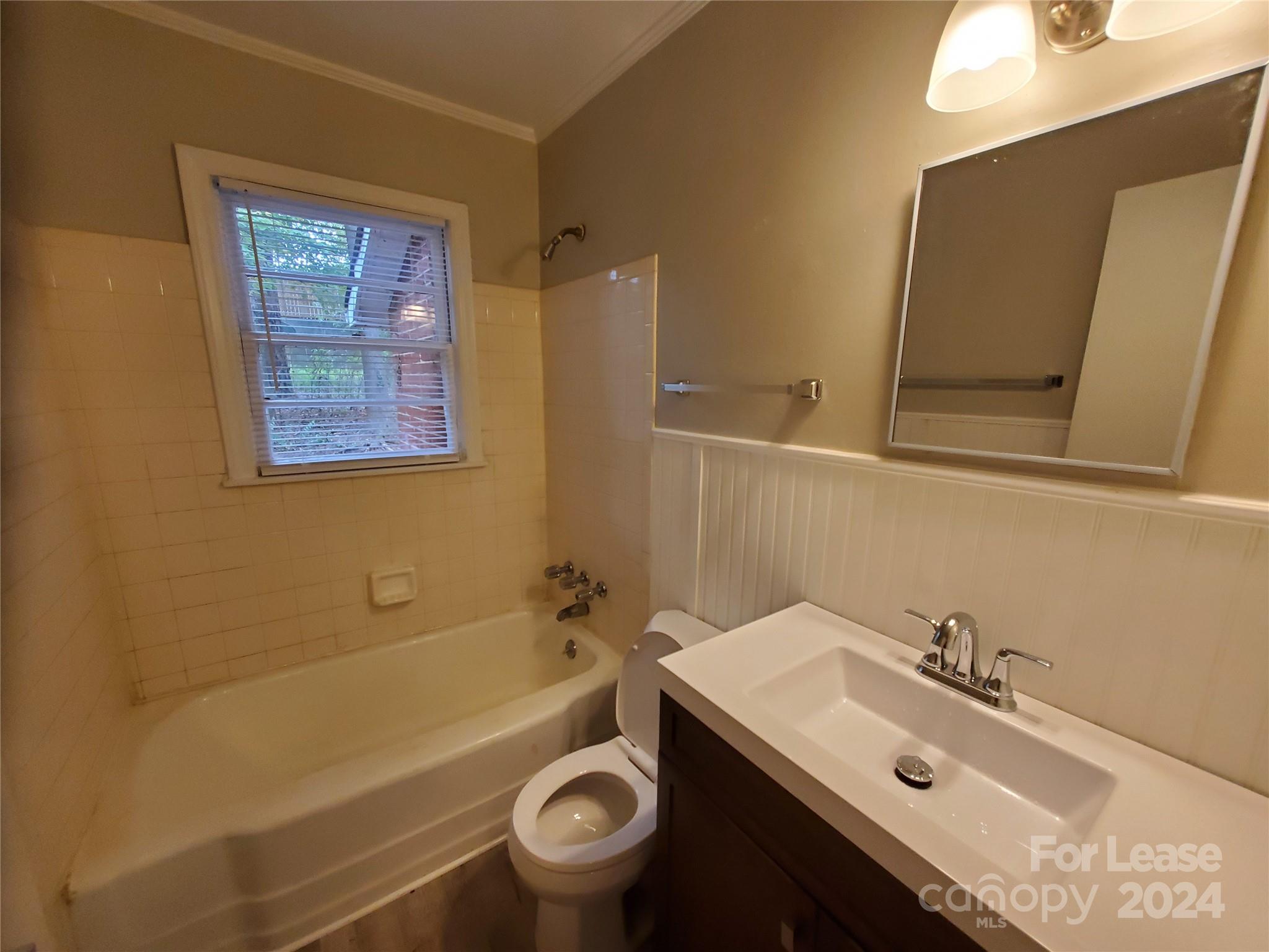3818 Winfield Drive Property Photo 8